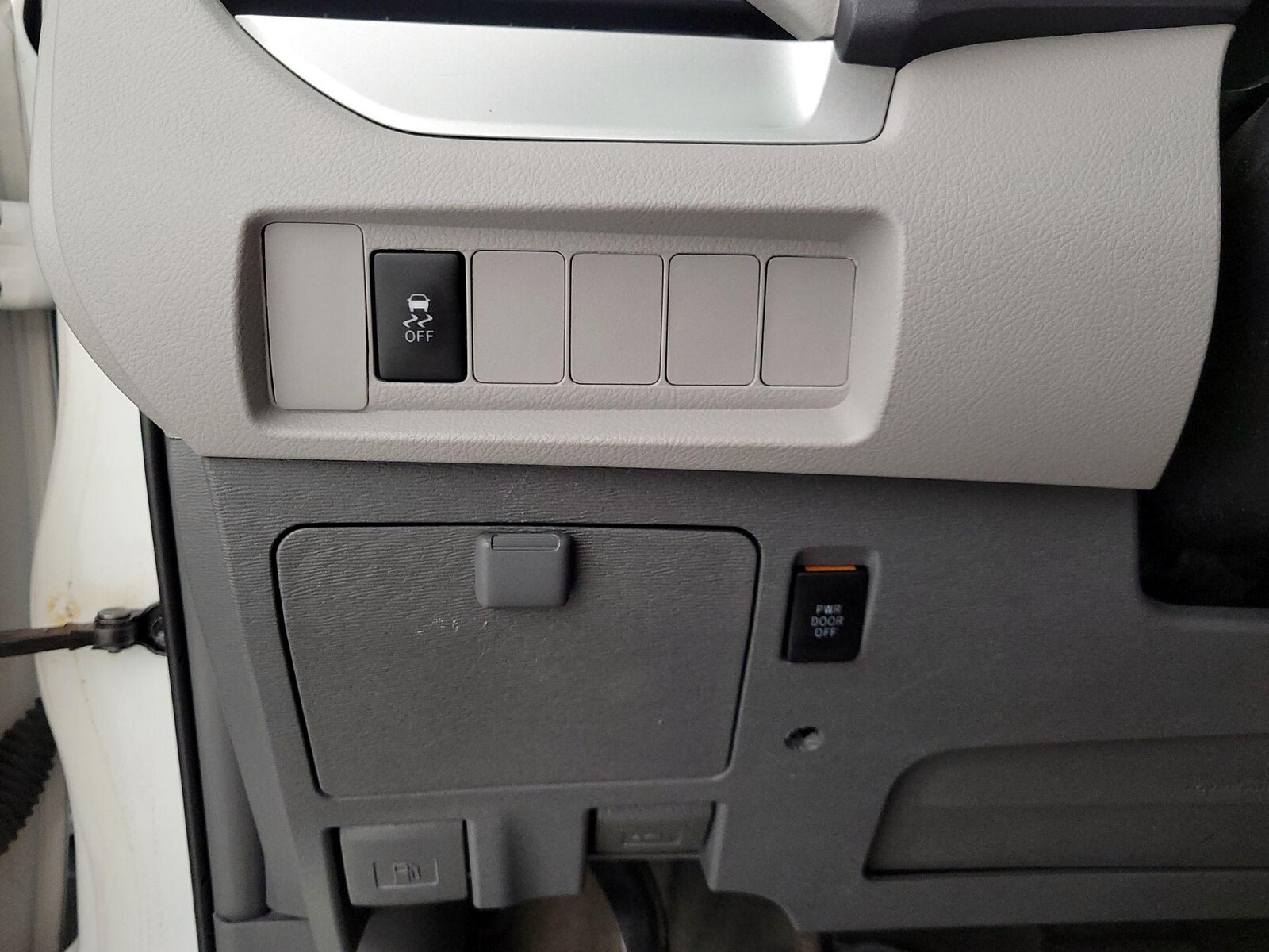 2015 Toyota Sienna LE, photo 14