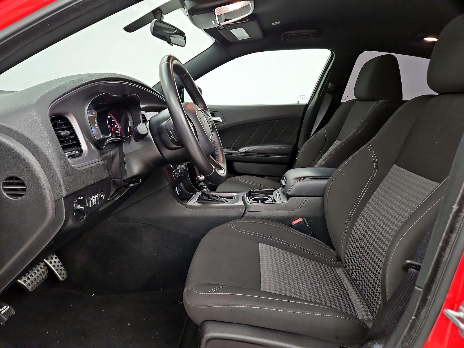 Power Seat(s) & Side Airbags