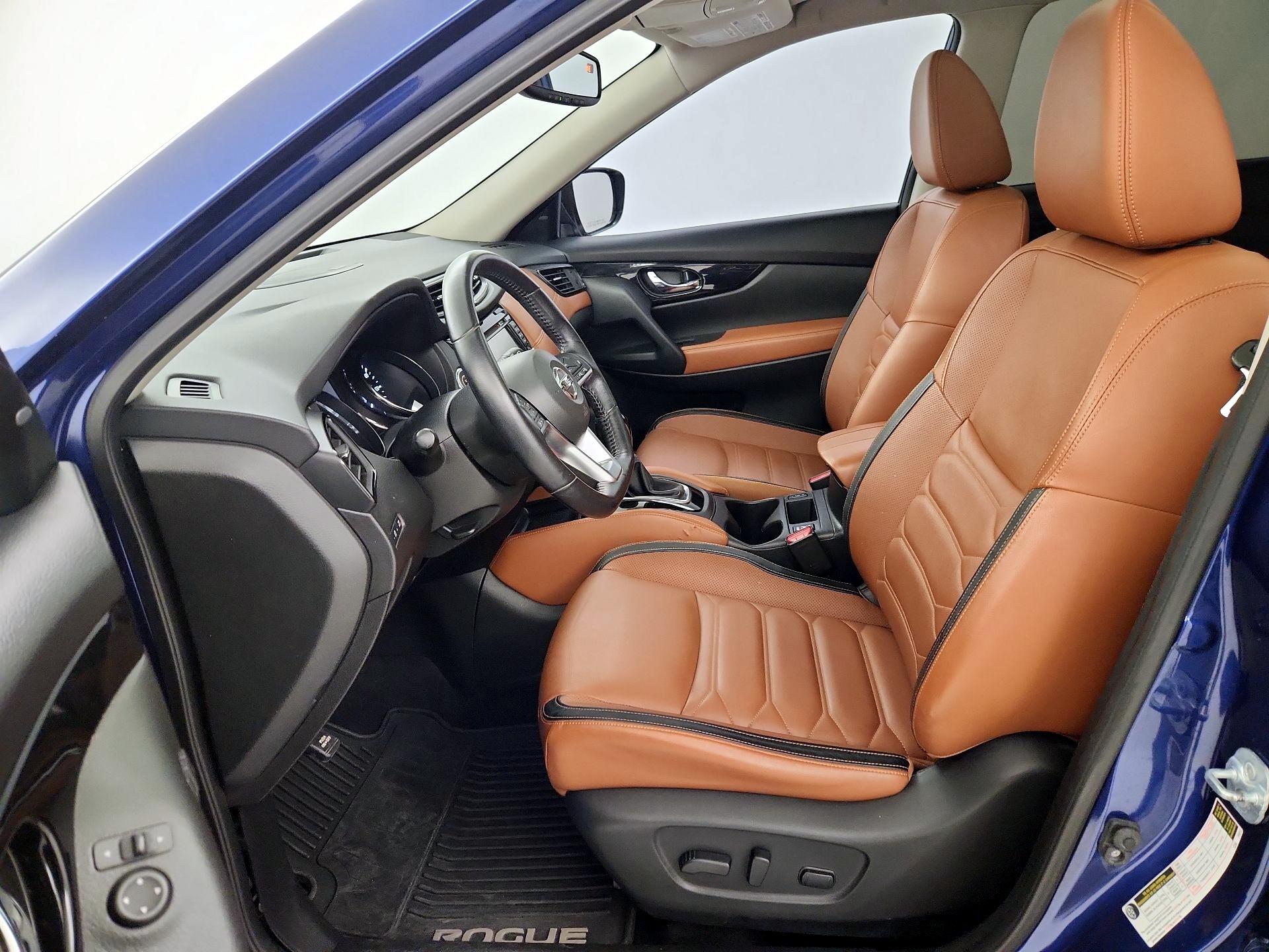 Thumbnail: 2017 Nissan Rogue - 11