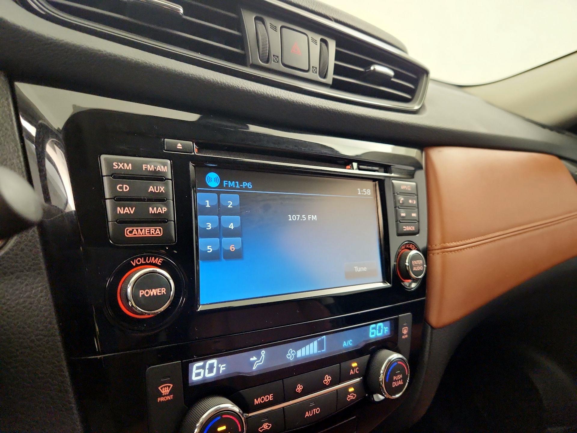 Thumbnail: 2017 Nissan Rogue - 16