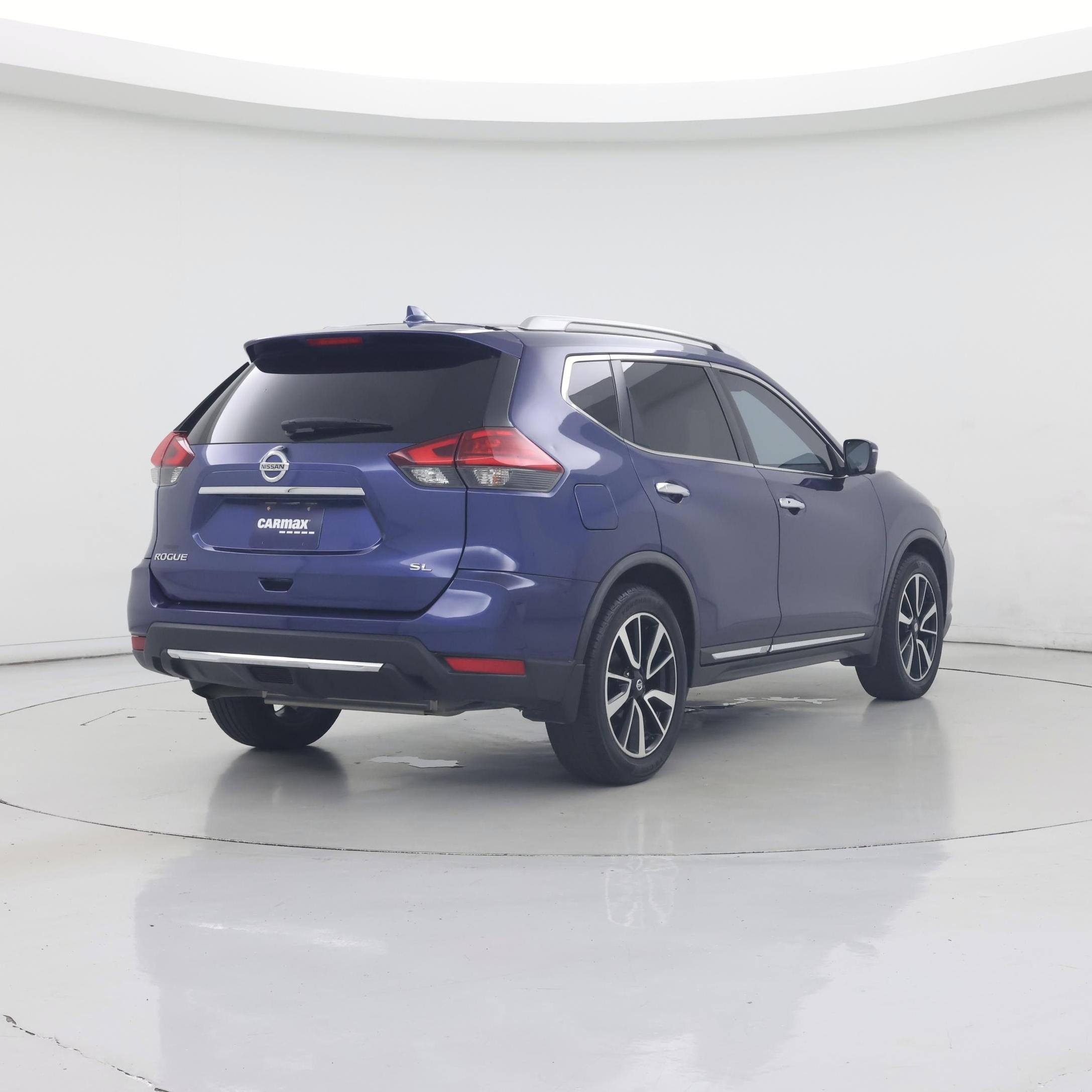Thumbnail: 2017 Nissan Rogue - 8