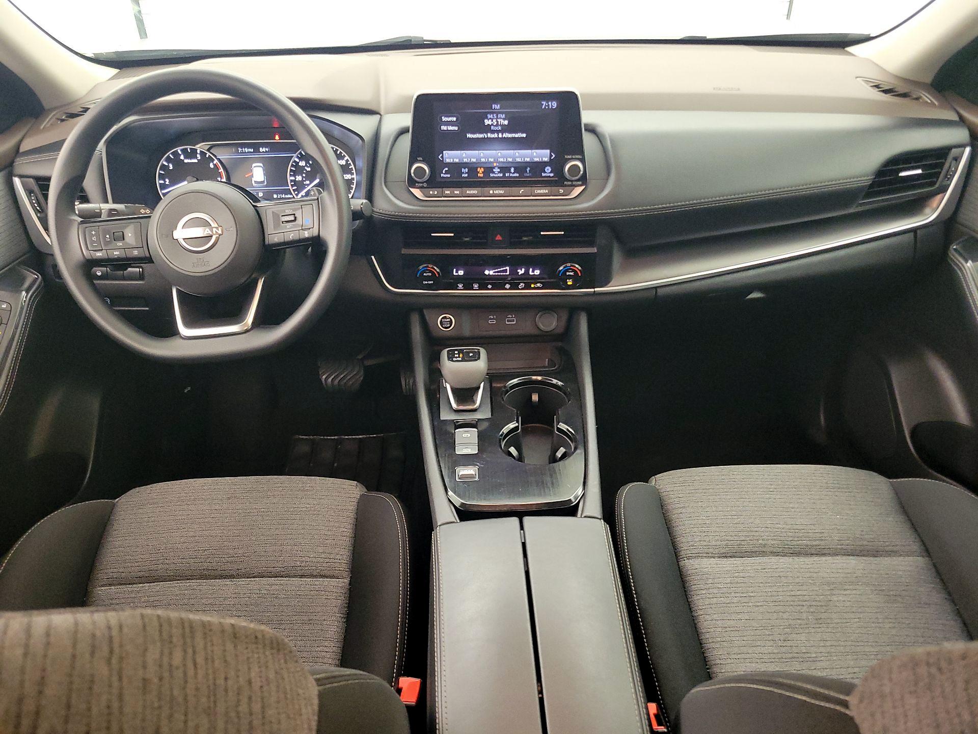 Thumbnail: 2023 Nissan Rogue - 9