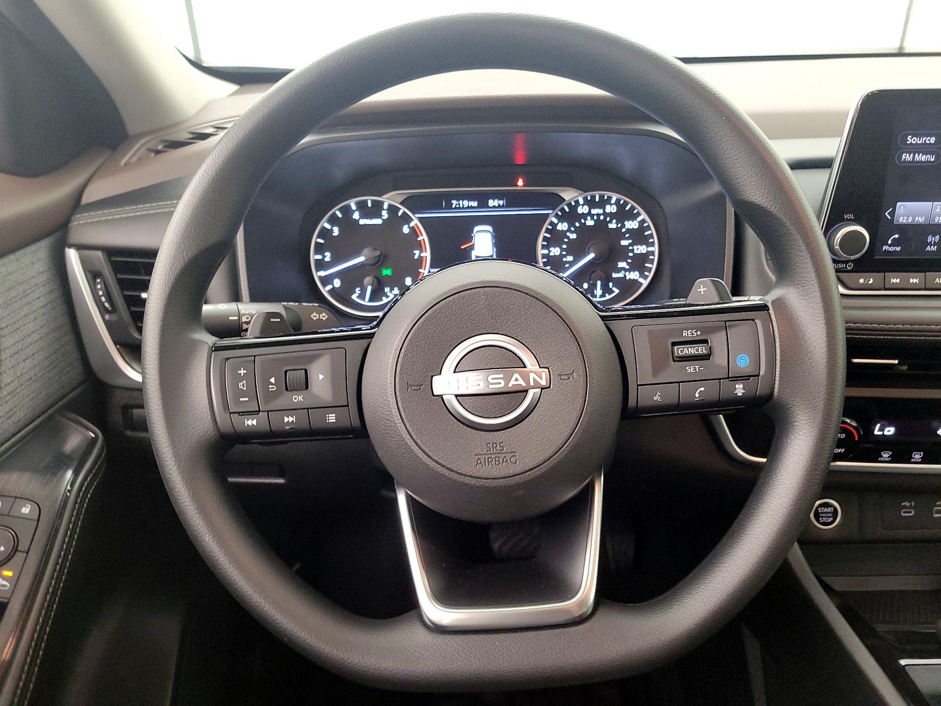 Thumbnail: 2023 Nissan Rogue - 10