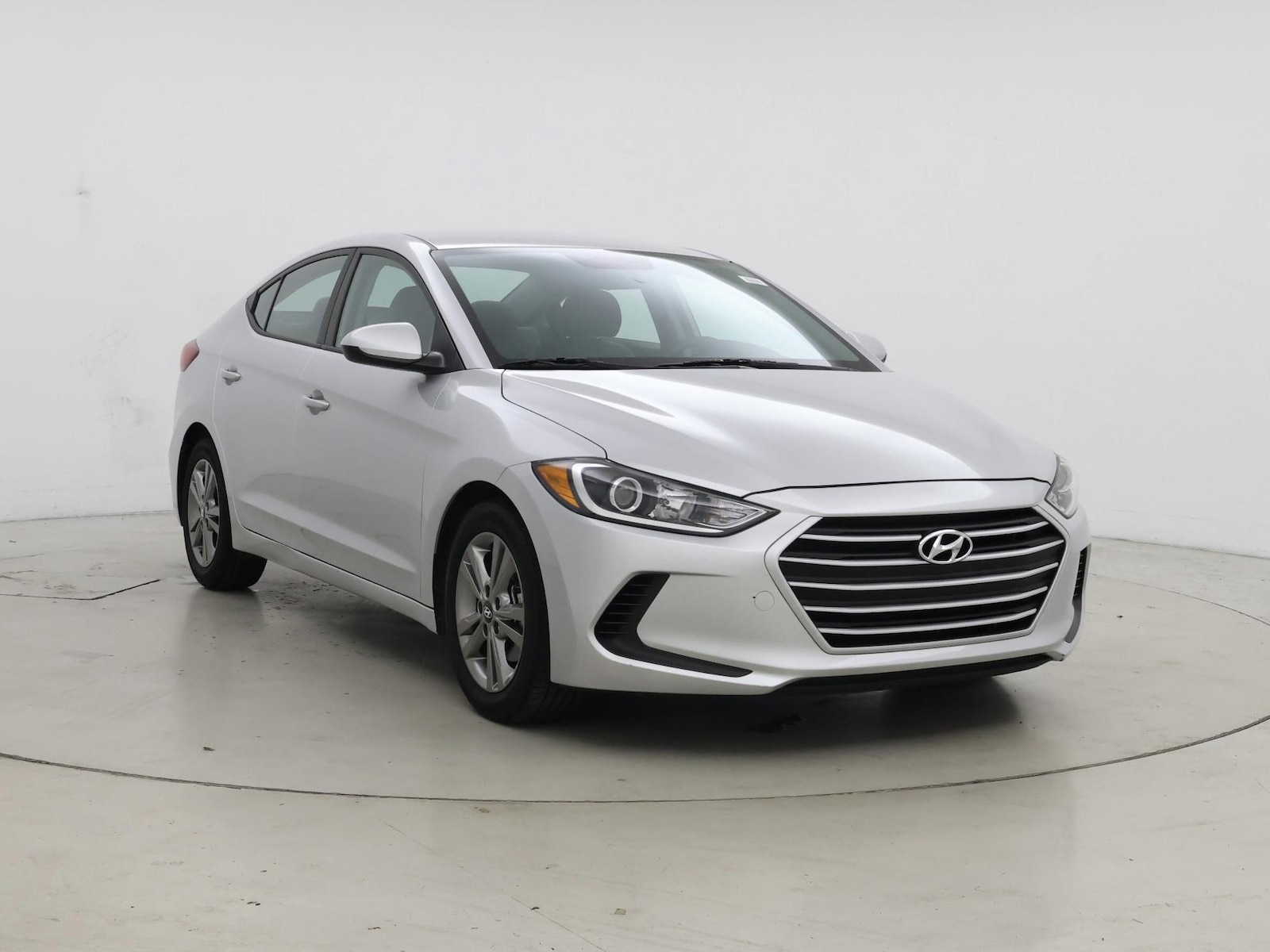 2017 Hyundai Elantra SE - Photo 2