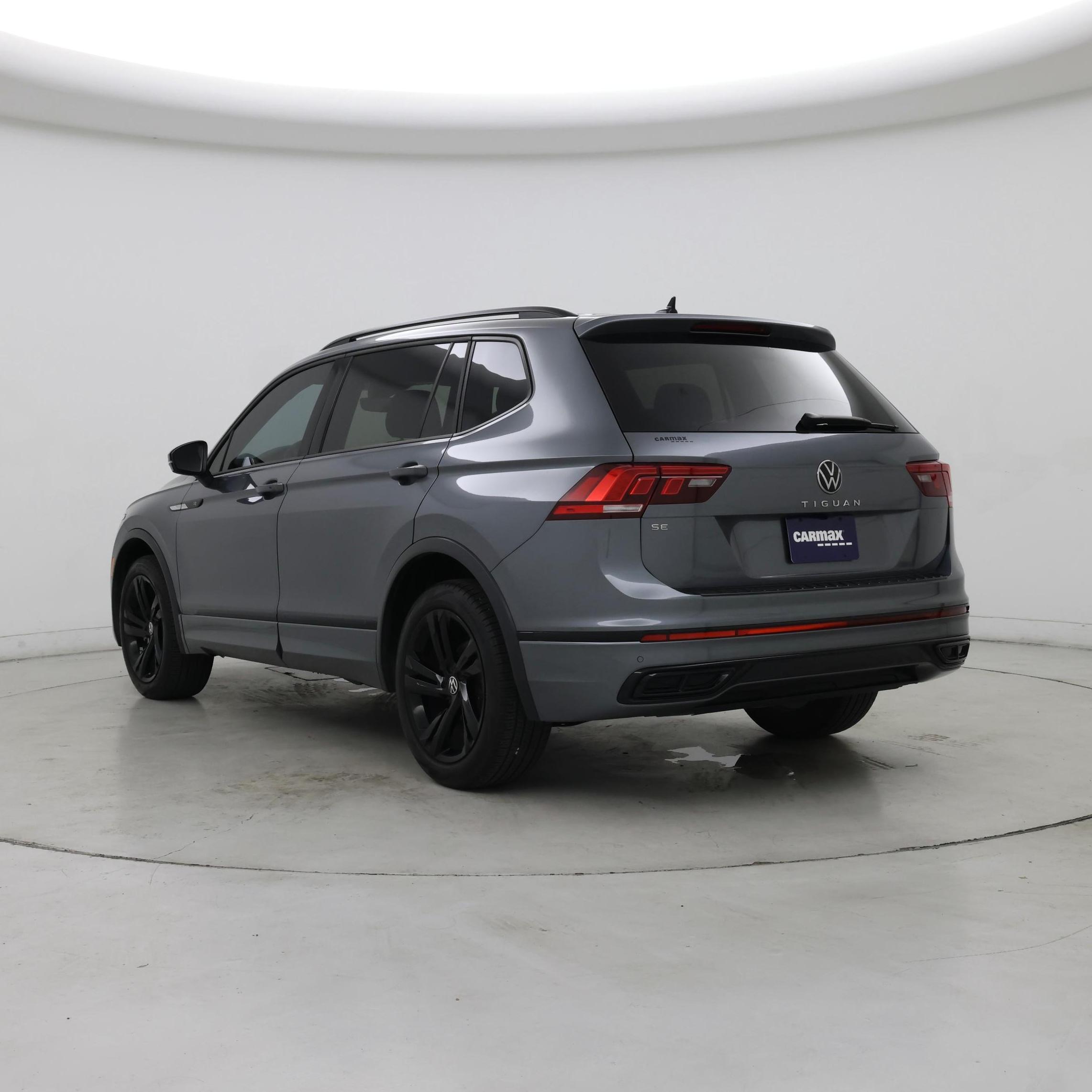 Thumbnail: 2023 Volkswagen Tiguan - 2