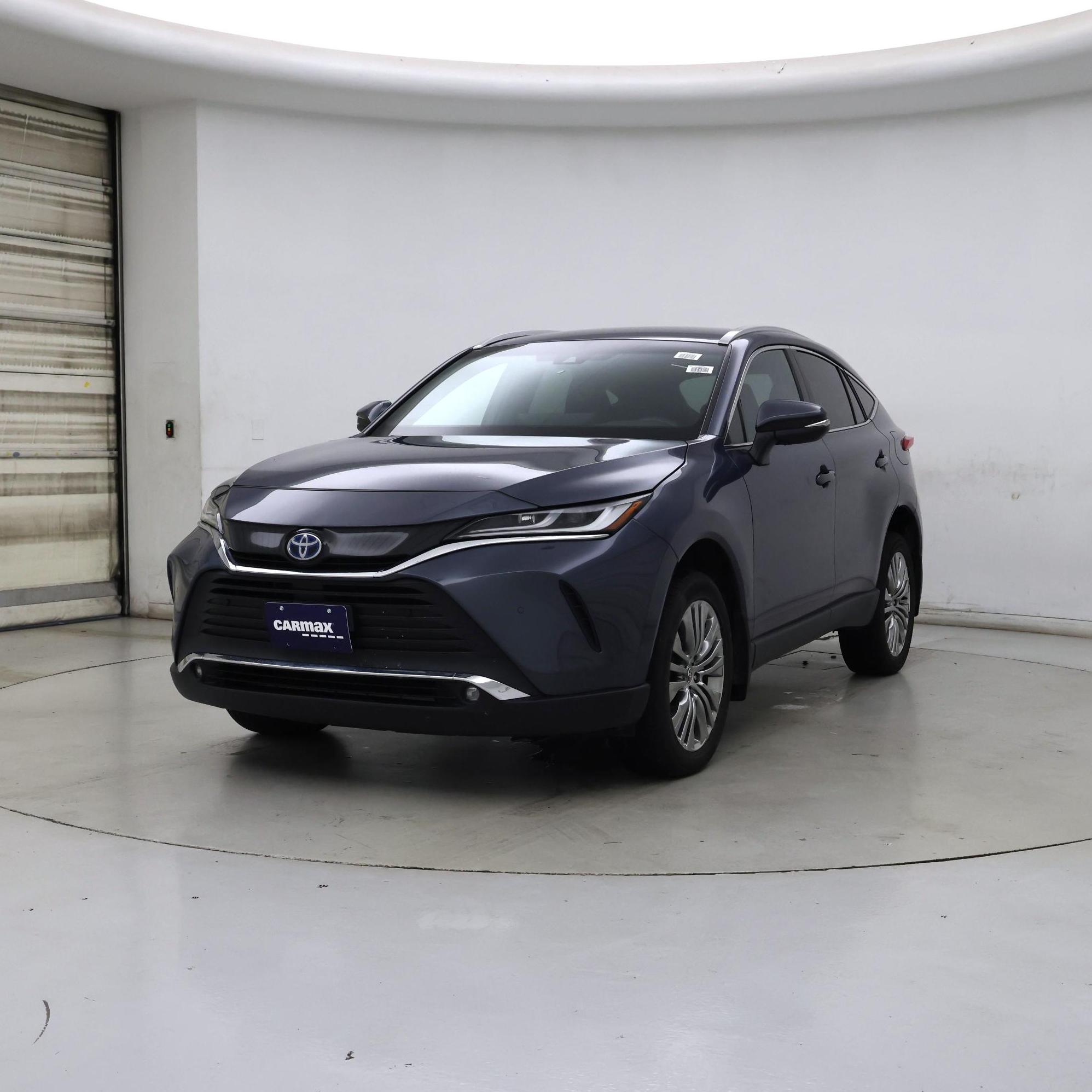 Thumbnail: 2023 Toyota Venza - 4