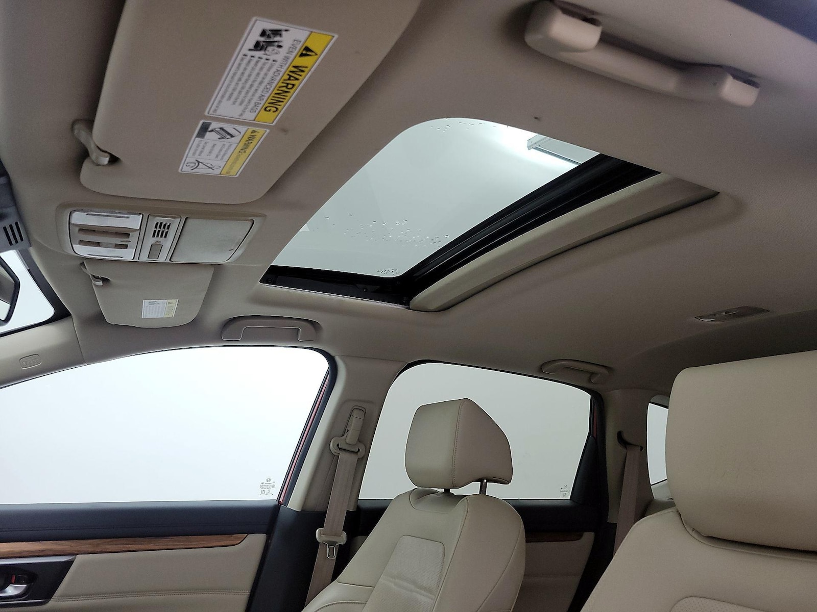 Sunroof(s) & Overhead Airbags