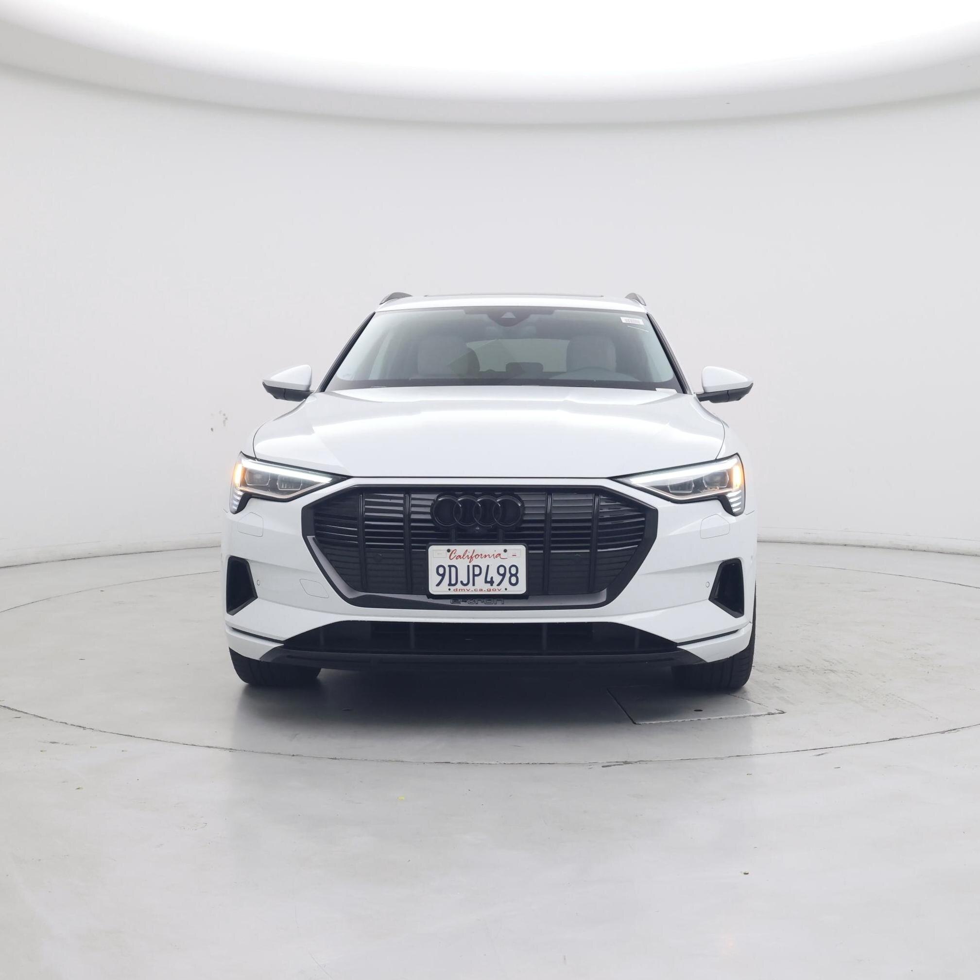 Thumbnail: 2023 Audi e-tron - 5