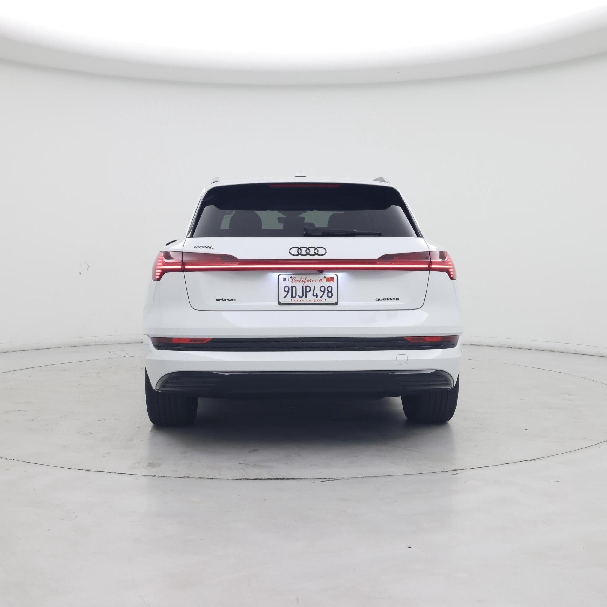Thumbnail: 2023 Audi e-tron - 6