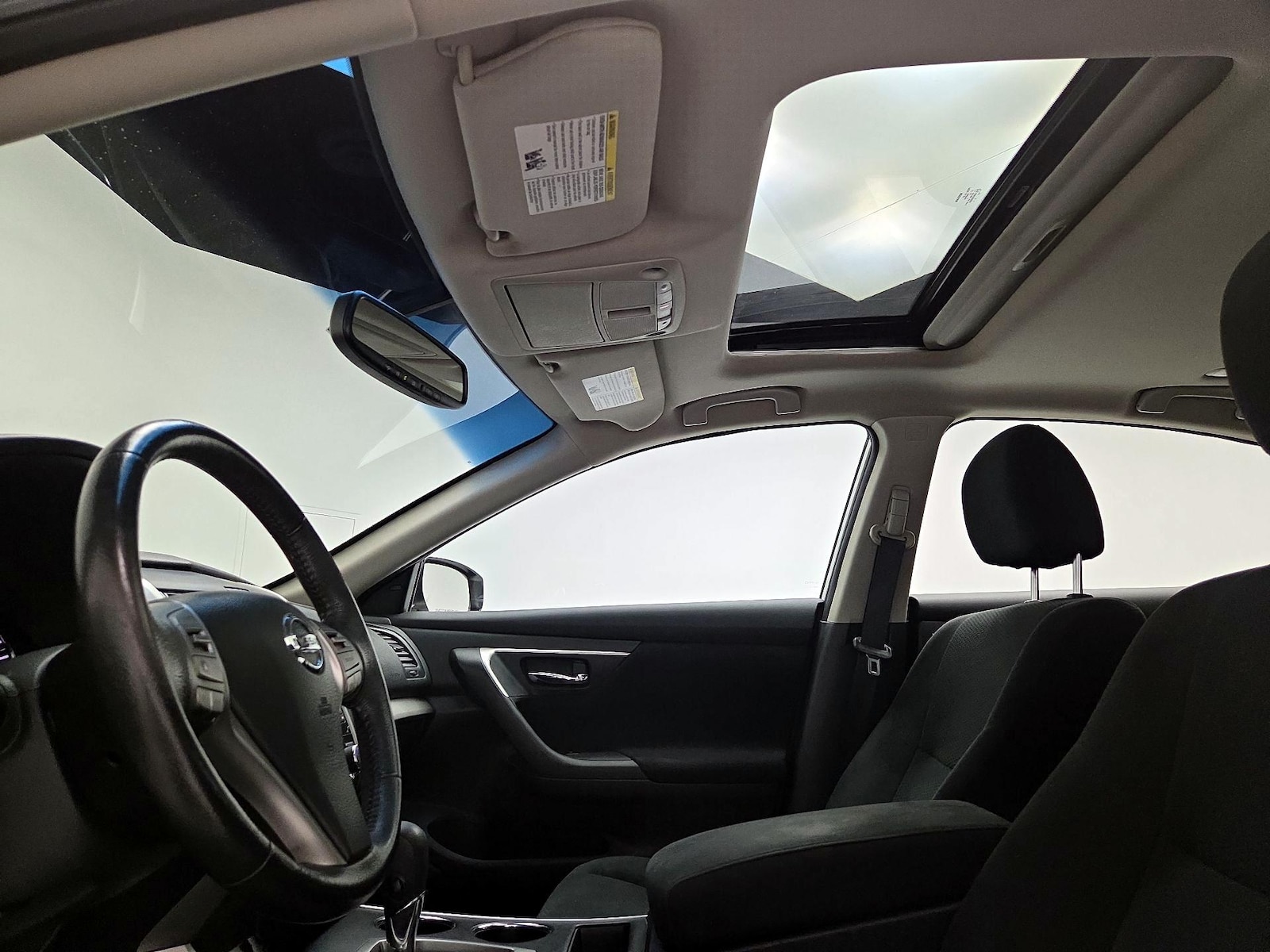Sunroof(s) & Overhead Airbags