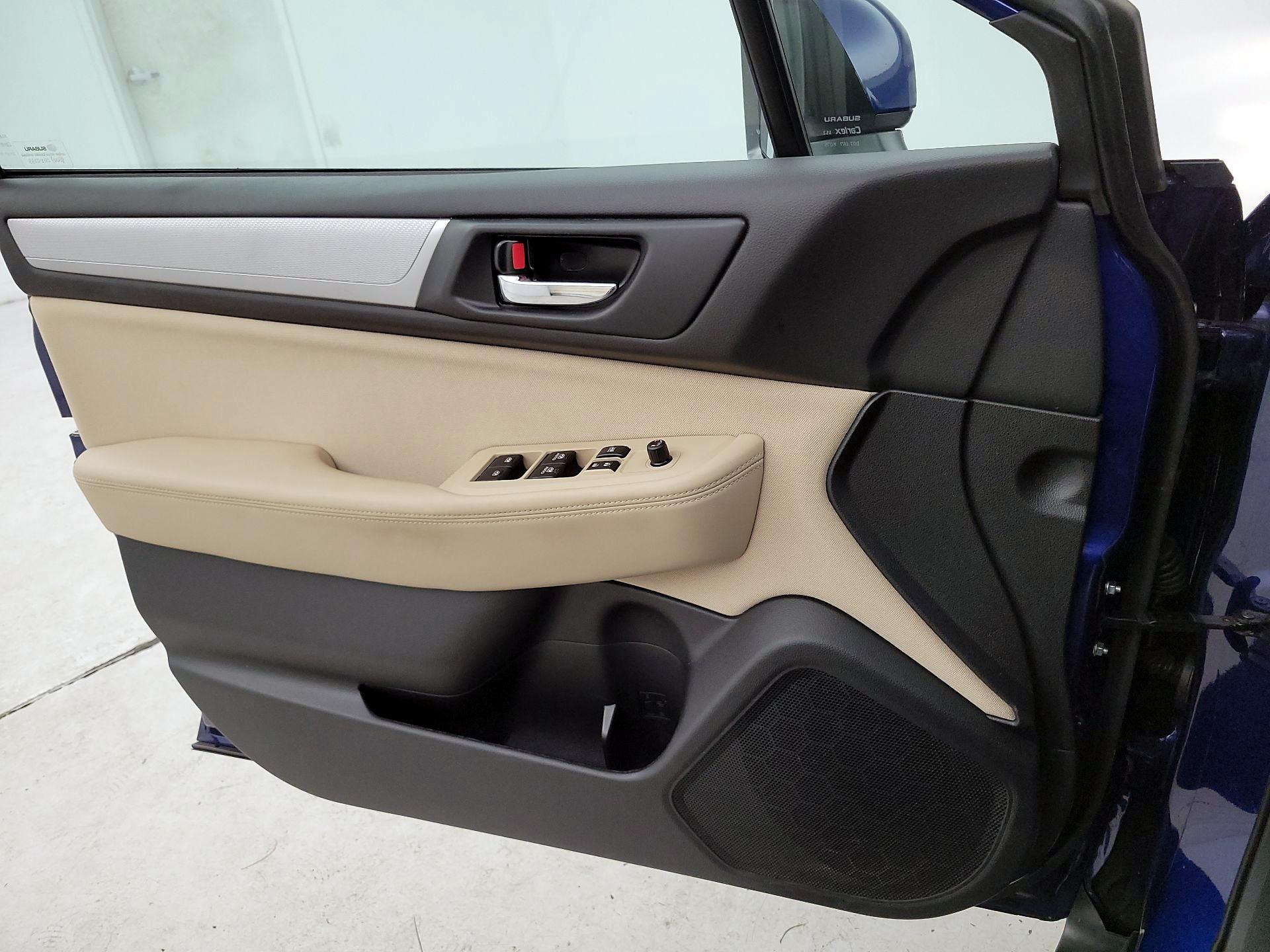 Thumbnail: 2016 Subaru Outback - 12