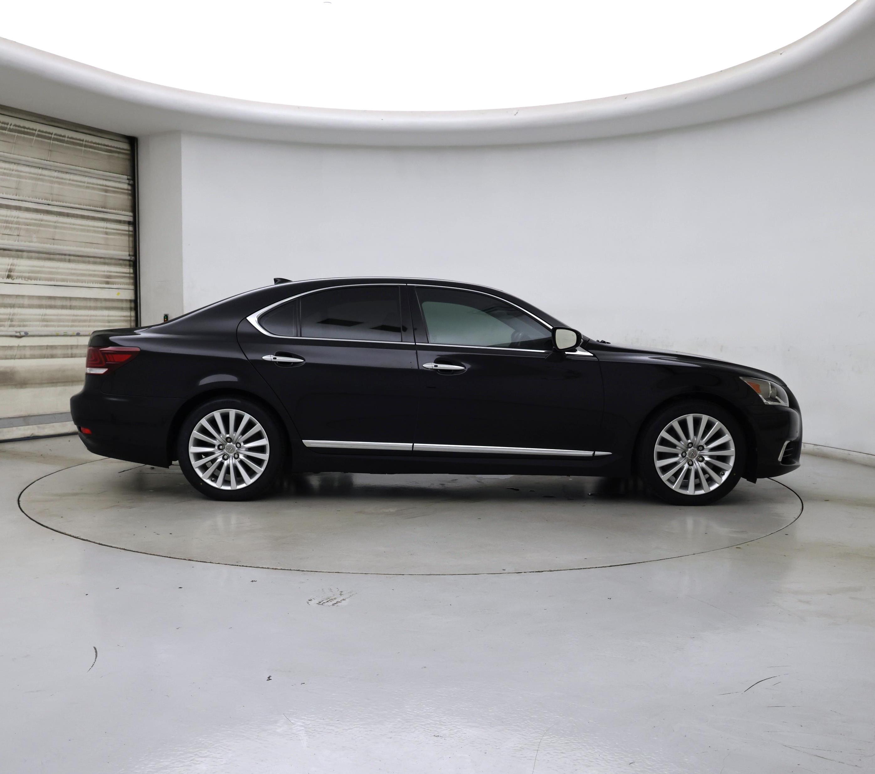 Thumbnail: 2017 Lexus LS - 7