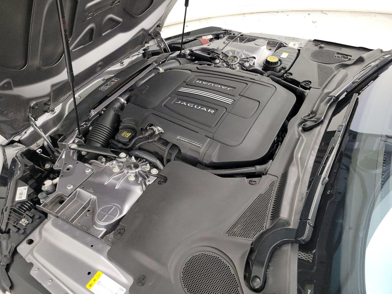 2020 Jaguar F-Type Base - Photo 23