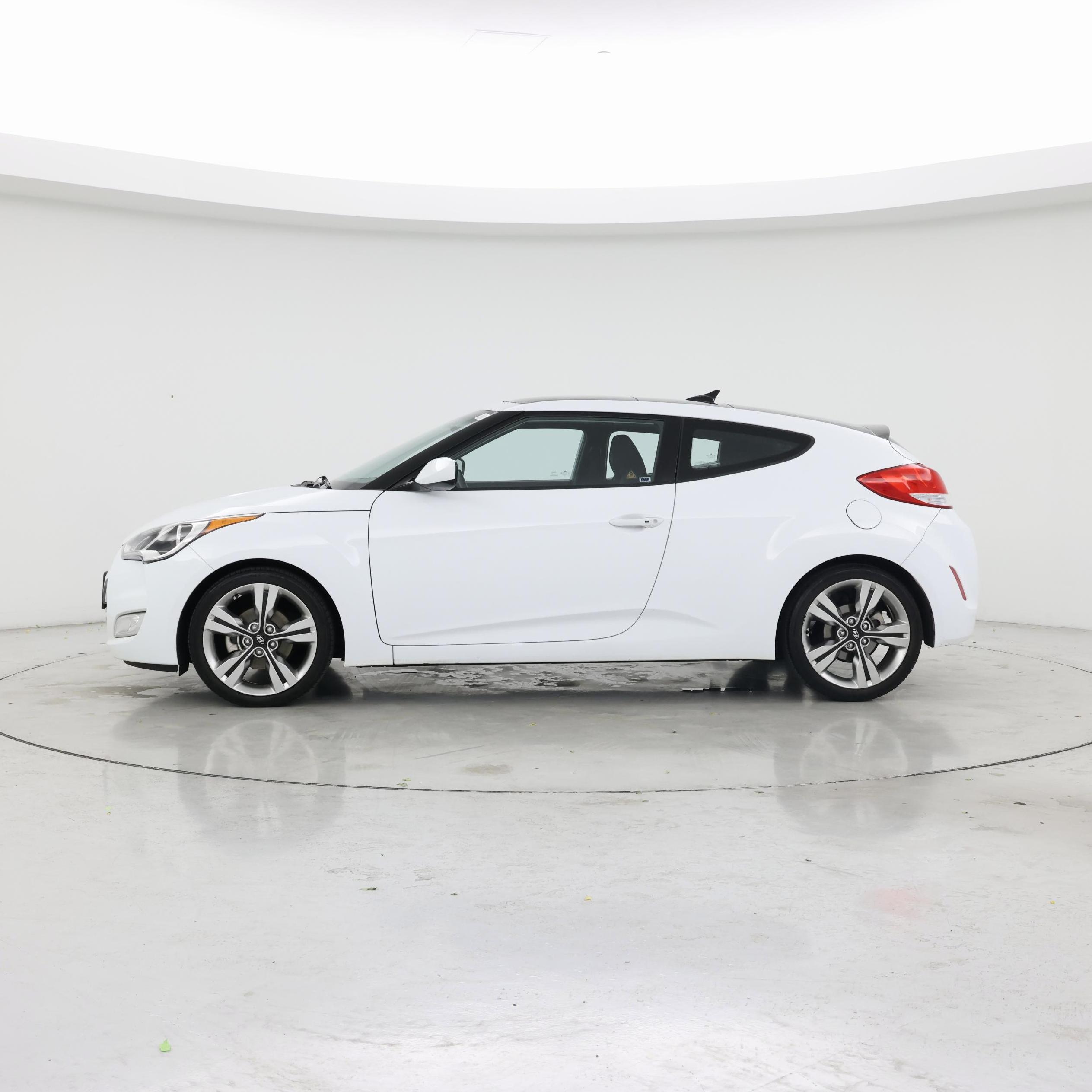 Thumbnail: 2017 Hyundai Veloster - 3