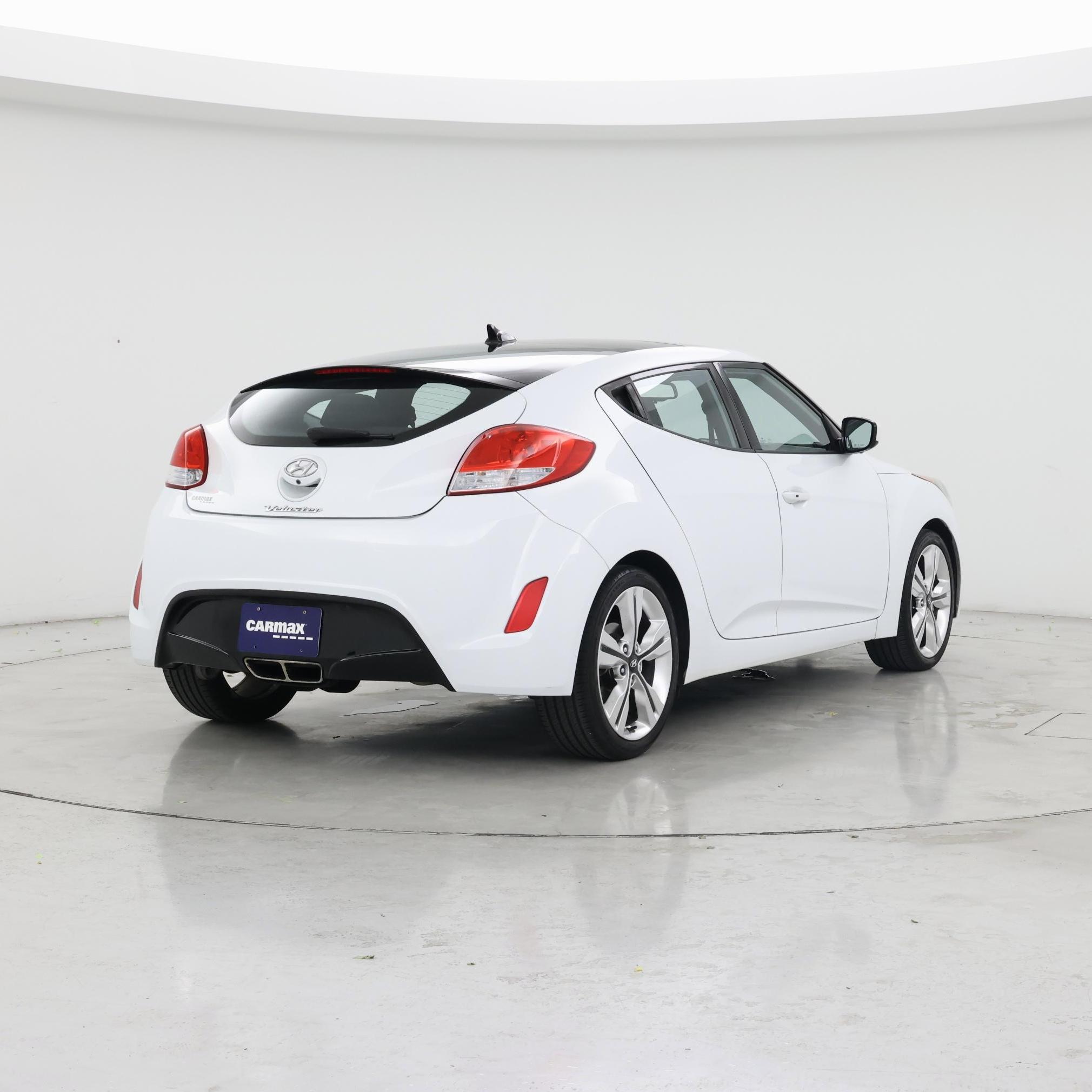 Thumbnail: 2017 Hyundai Veloster - 8