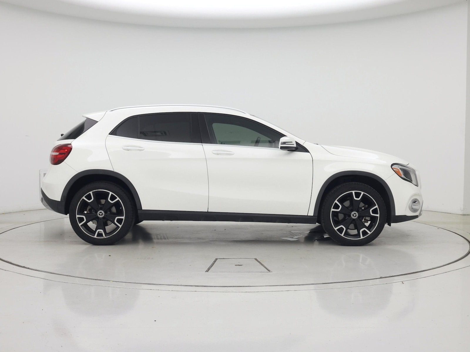 2019 Mercedes-Benz GLA-Class GLA250 - Photo 8