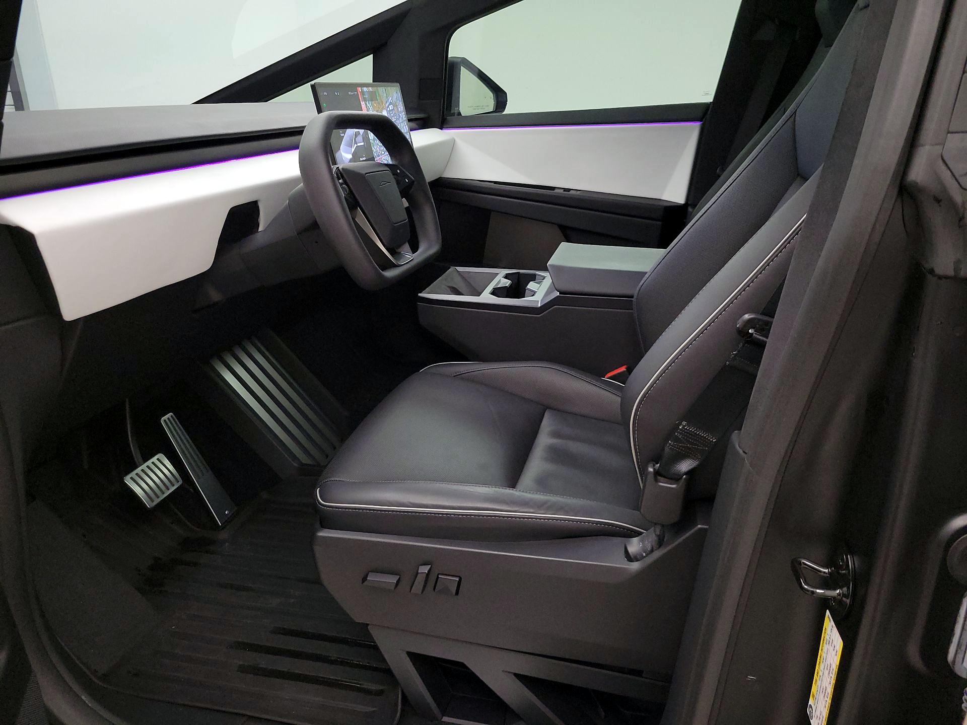 Thumbnail: 2024 Tesla Cybertruck - 11