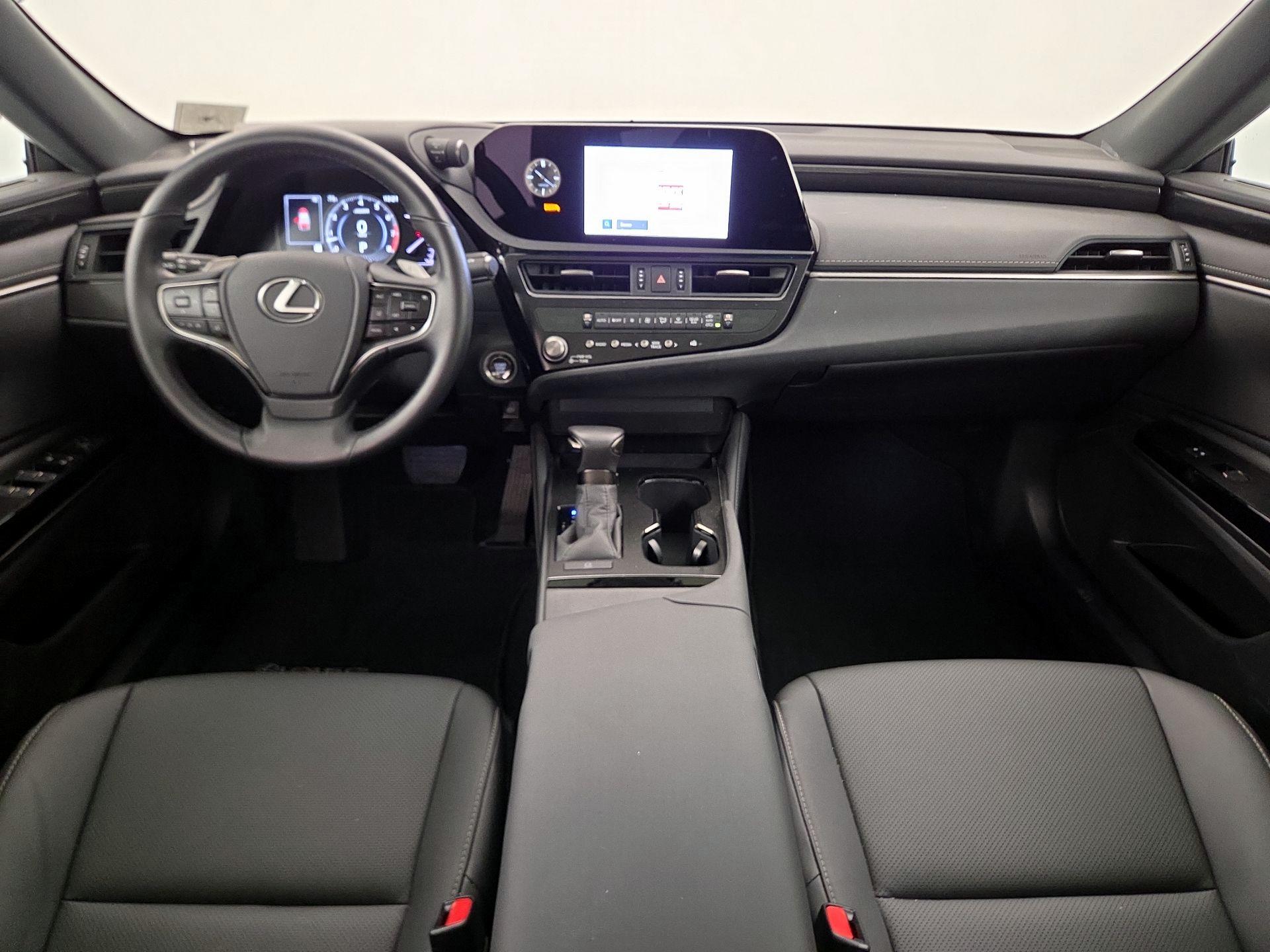 Thumbnail: 2025 Lexus ES - 9