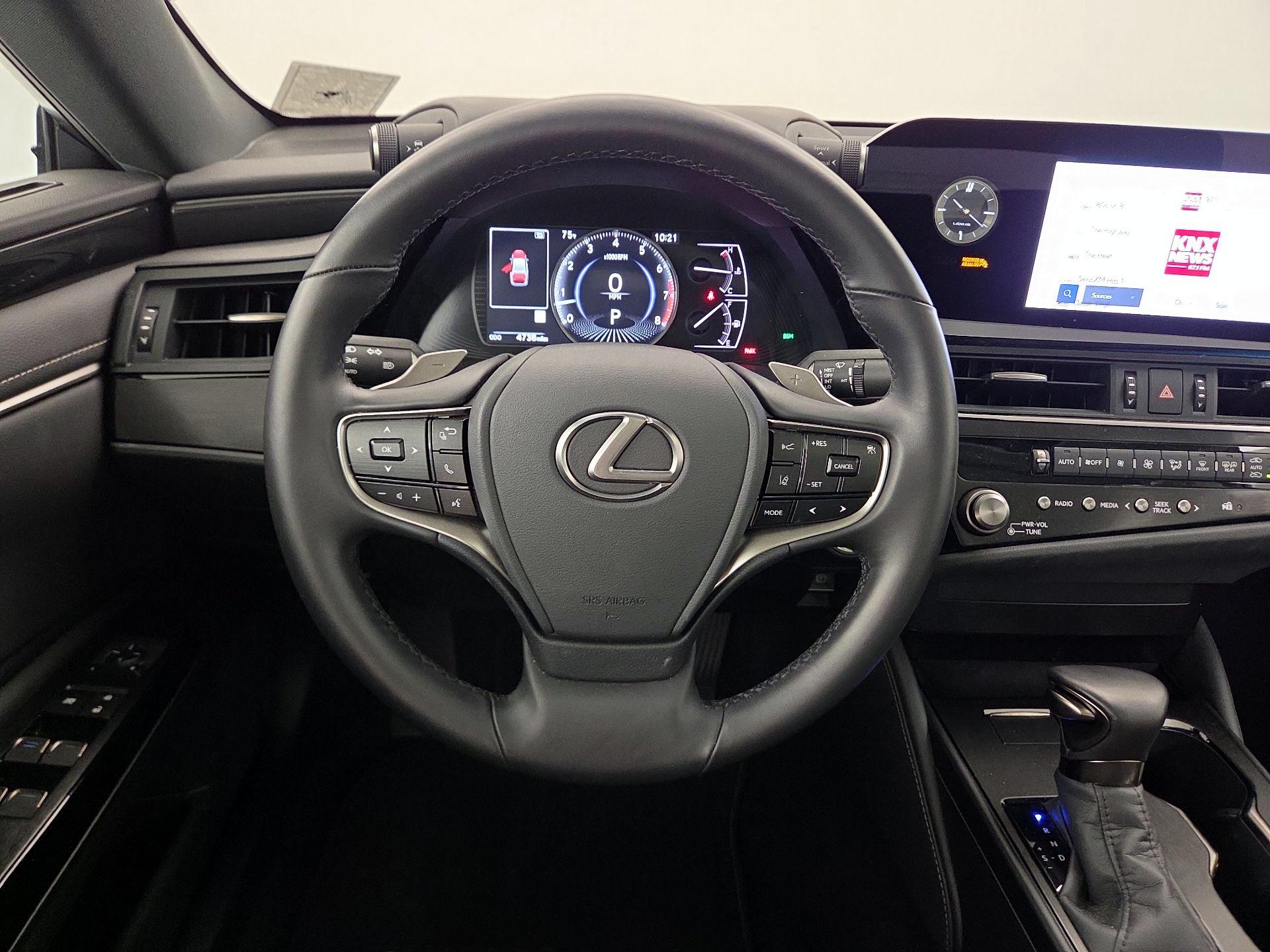 Thumbnail: 2025 Lexus ES - 10