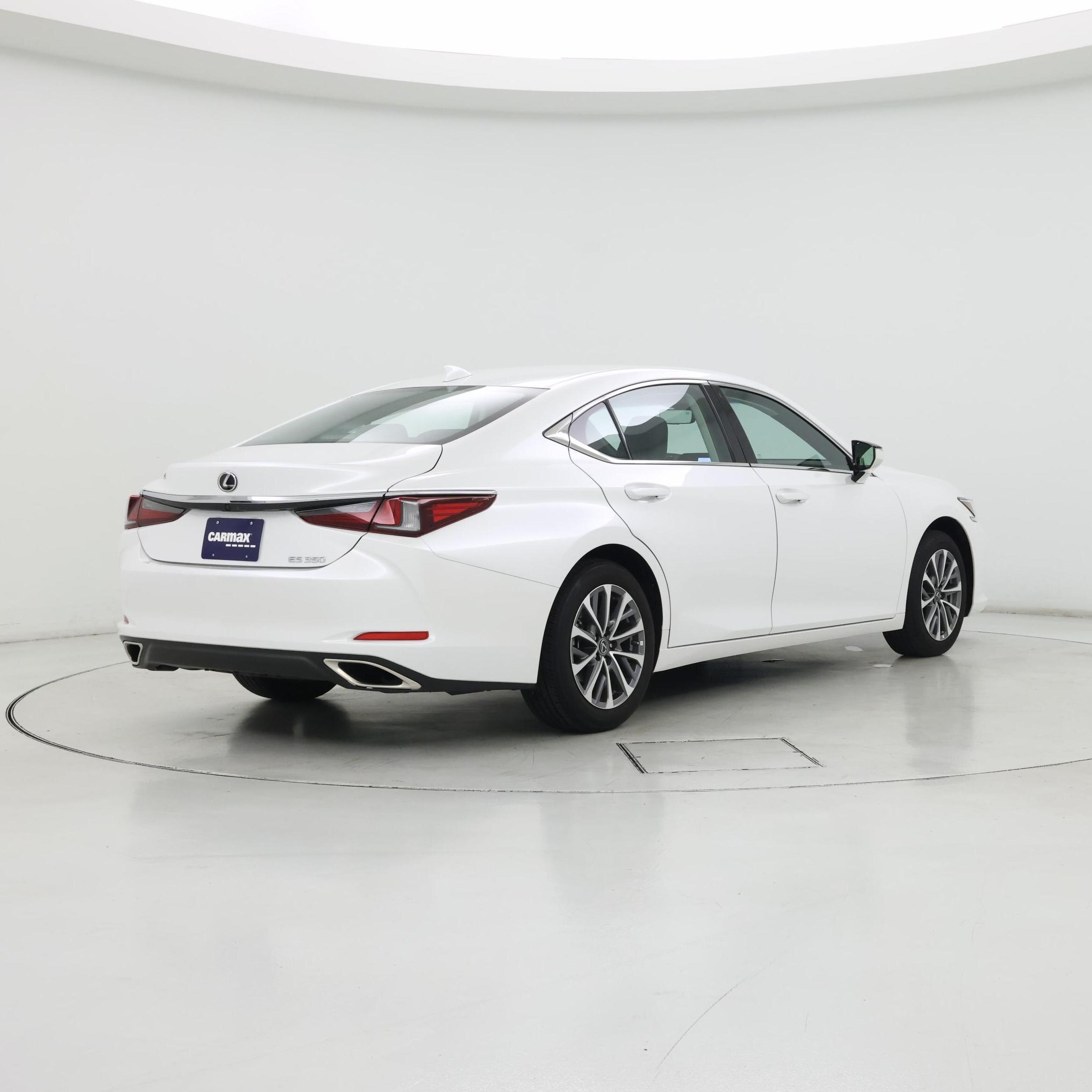 Thumbnail: 2025 Lexus ES - 8