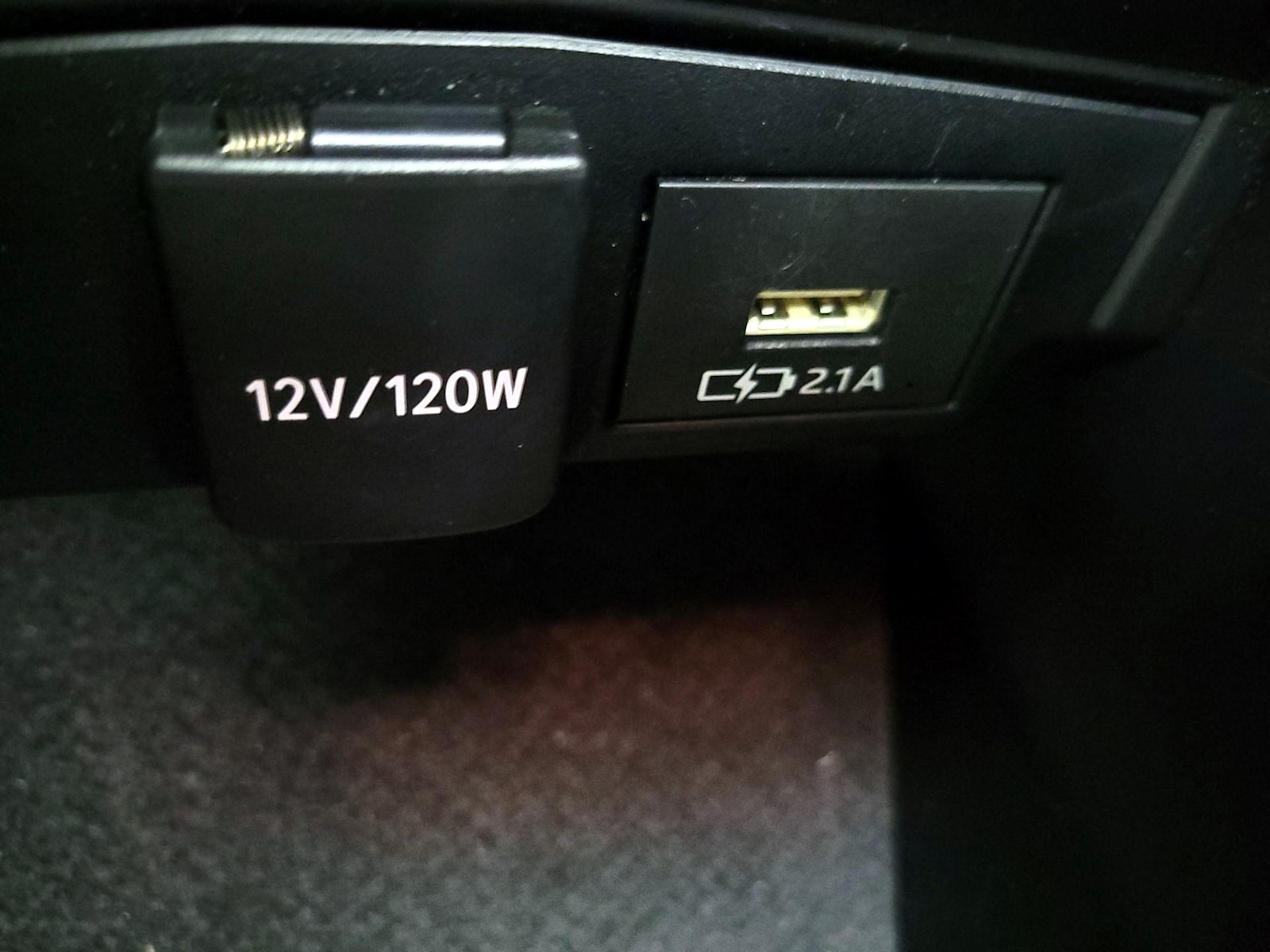 2020 Toyota Corolla SE - Photo 20