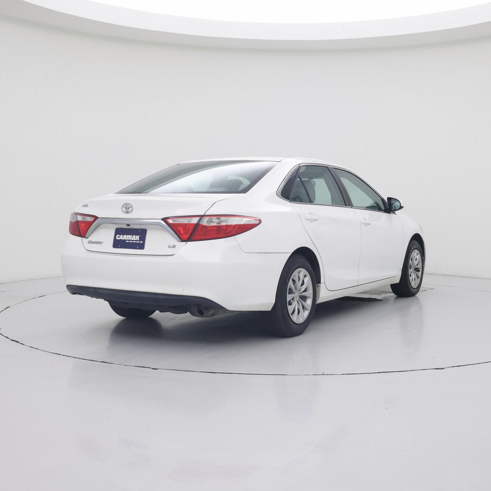 Thumbnail: 2015 Toyota Camry - 8