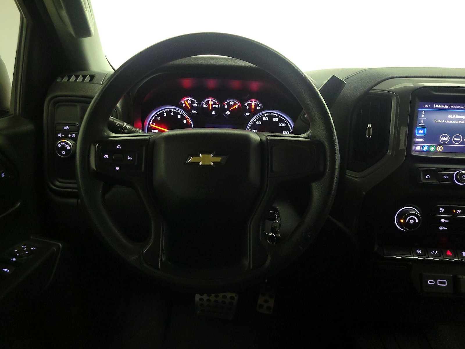 2021 Chevrolet Silverado 1500 Custom - Photo 11