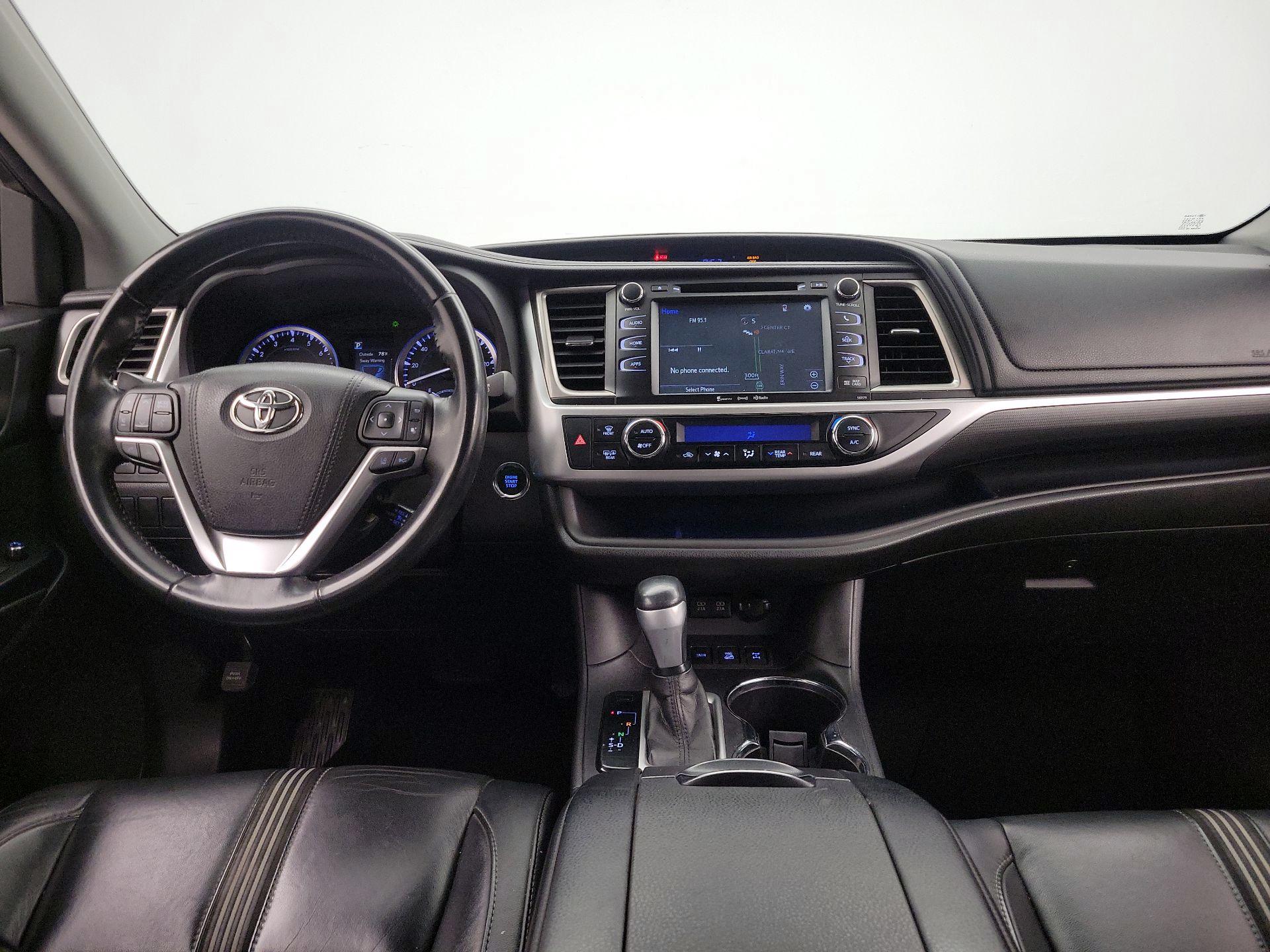 Thumbnail: 2017 Toyota Highlander - 9