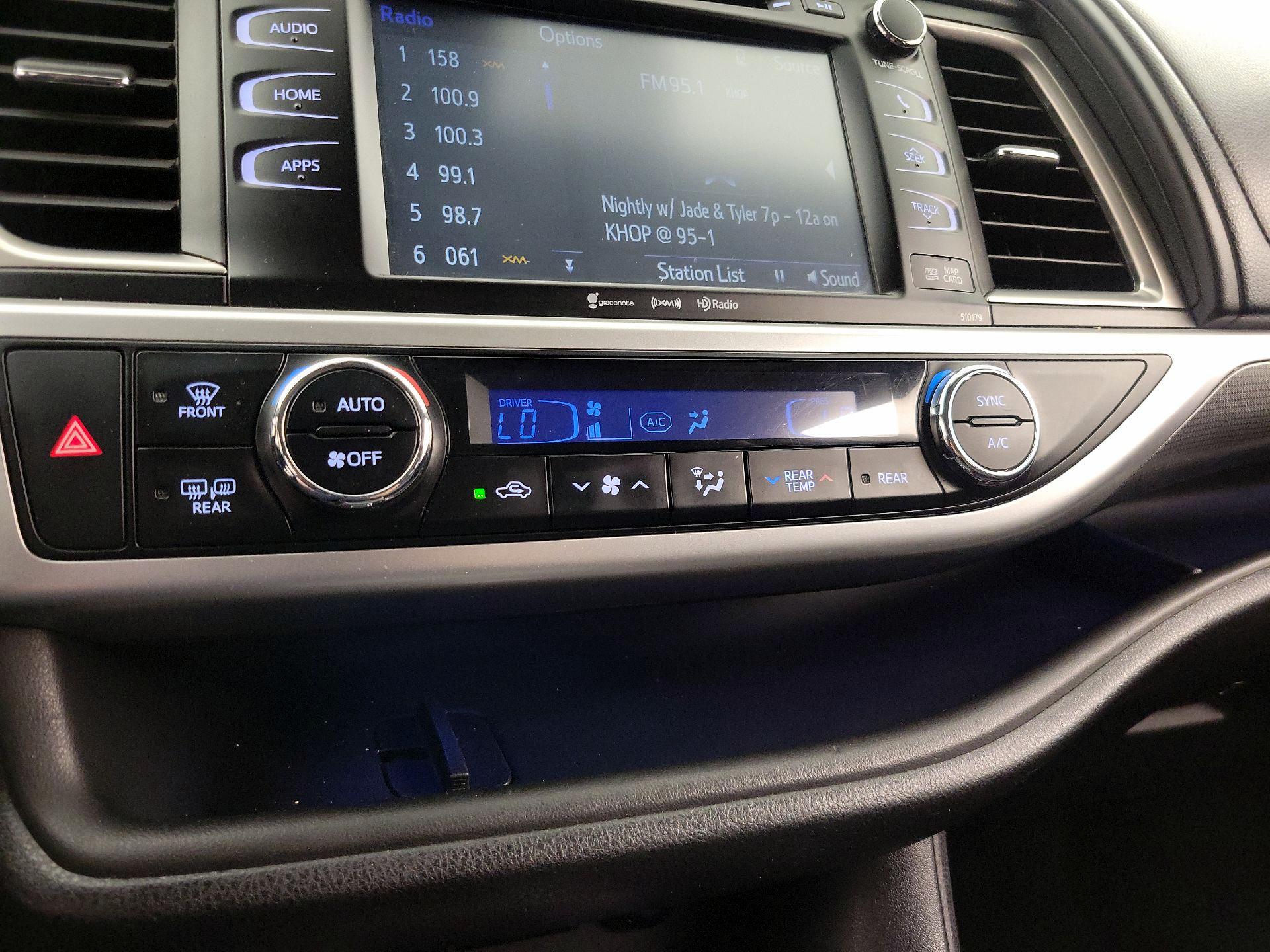 Thumbnail: 2017 Toyota Highlander - 17