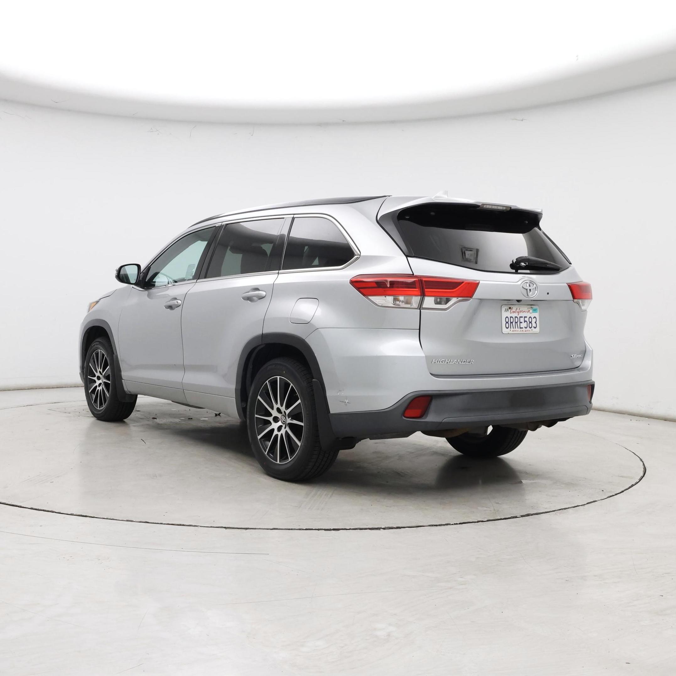 Thumbnail: 2017 Toyota Highlander - 2