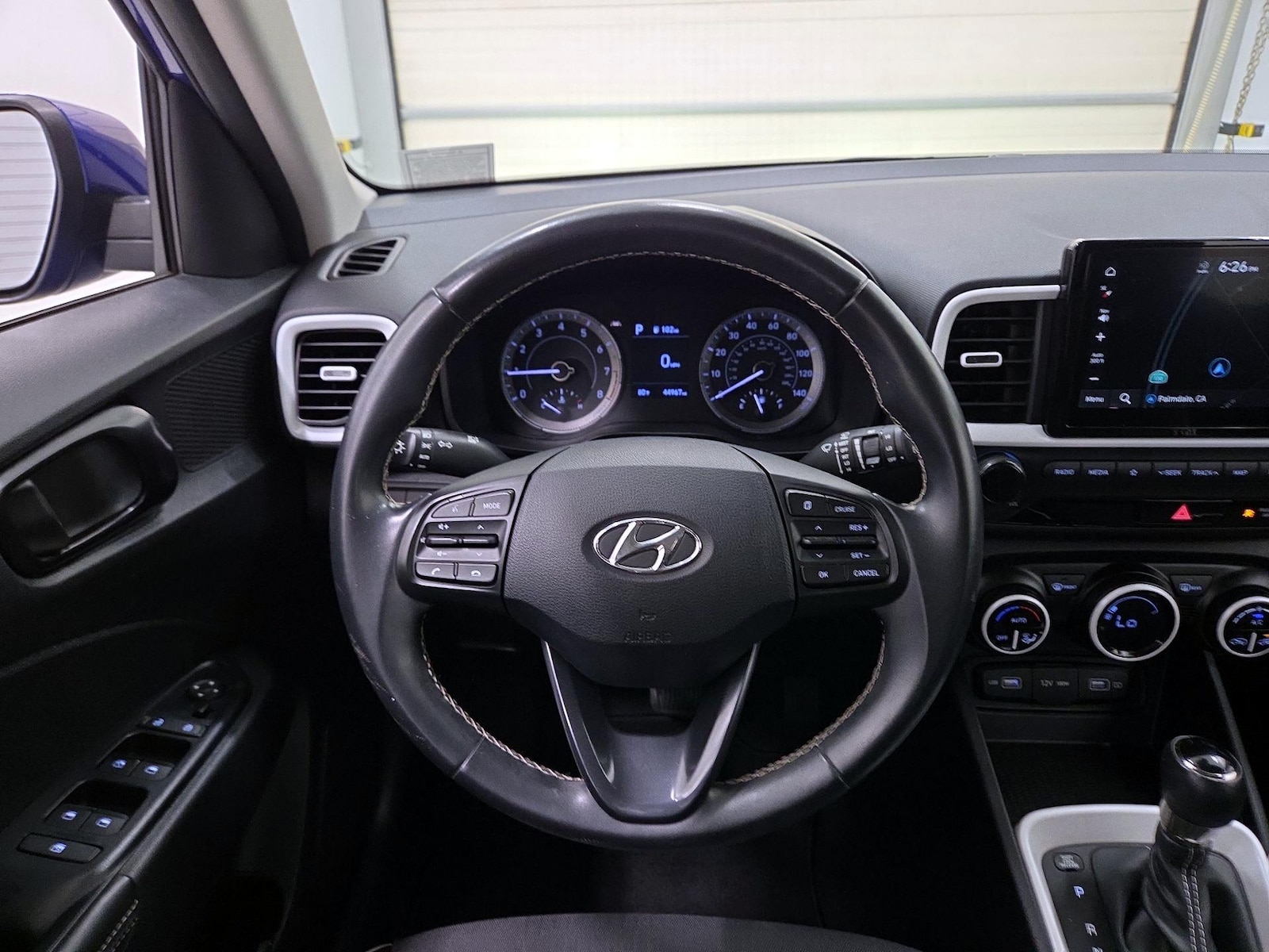 2022 Hyundai Venue Limited - Photo 11