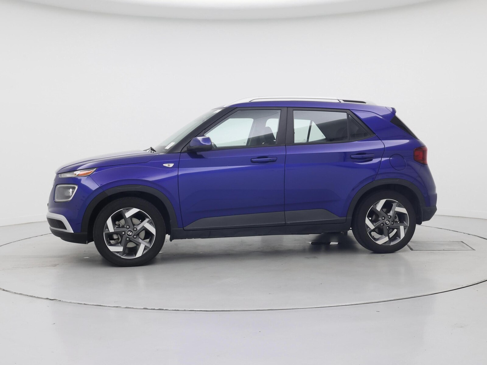 2022 Hyundai Venue Limited - Photo 4