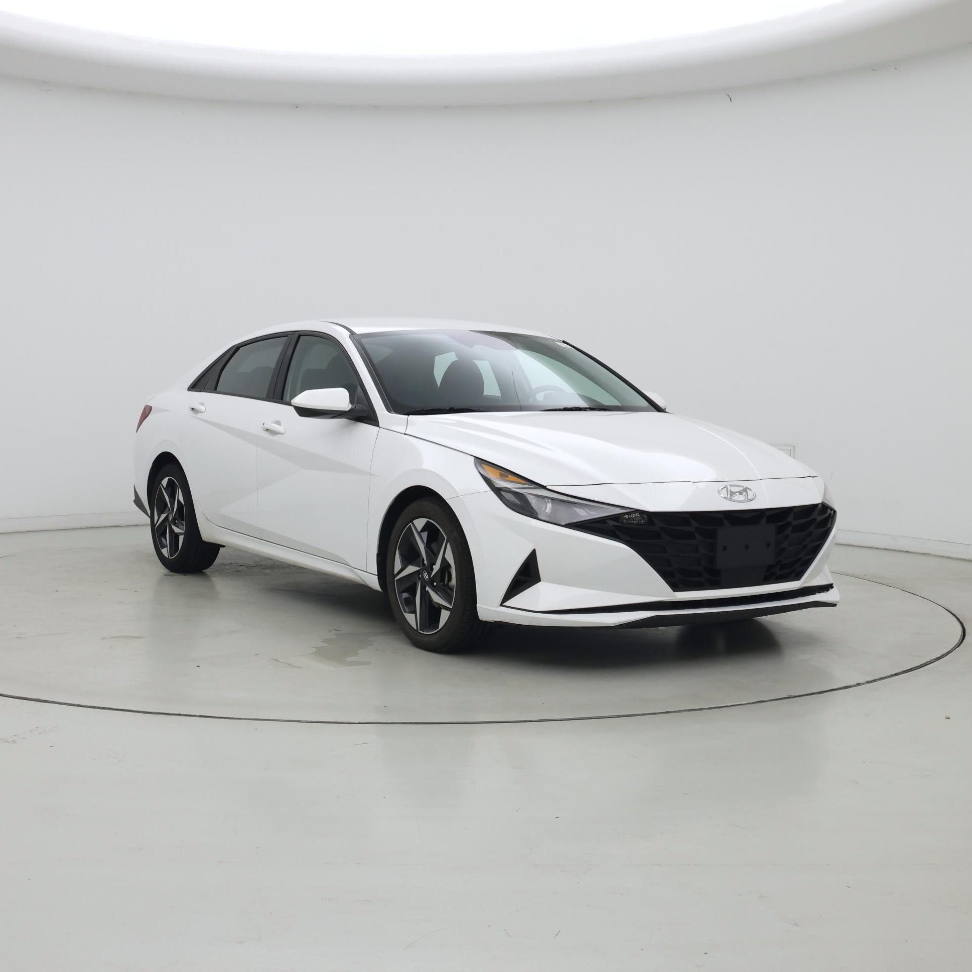  2023 Hyundai Elantra SEL FWD   