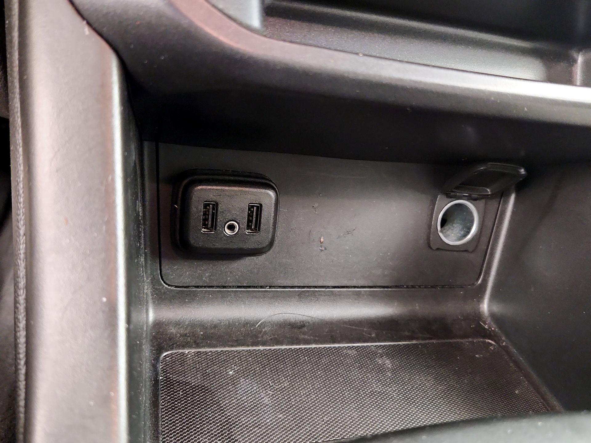 Thumbnail: 2019 Chevrolet Colorado - 18