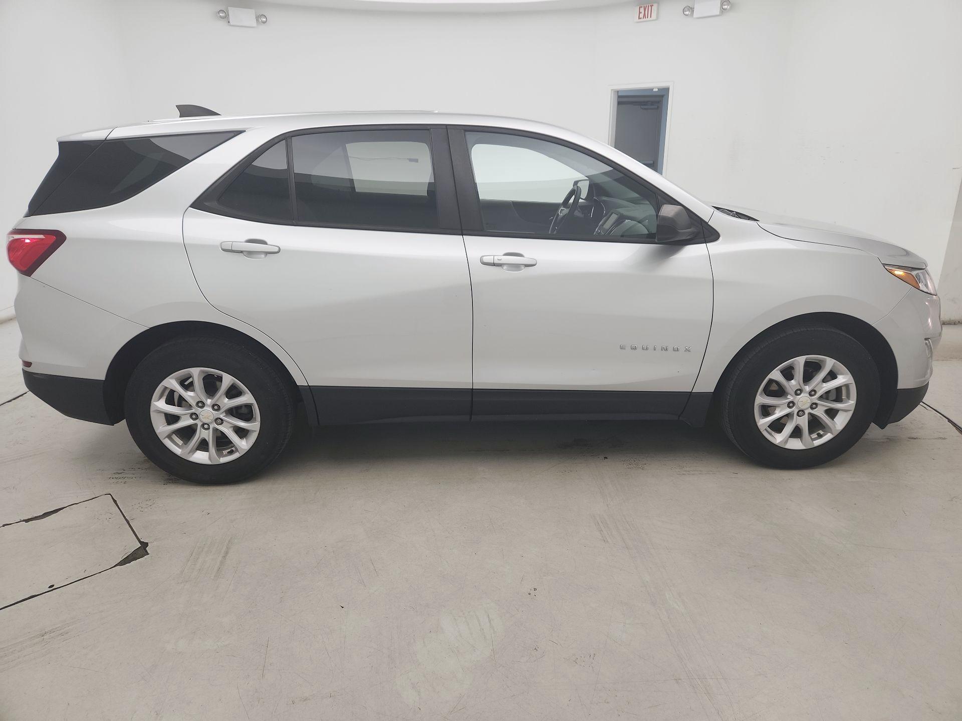 Thumbnail: 2020 Chevrolet Equinox - 4