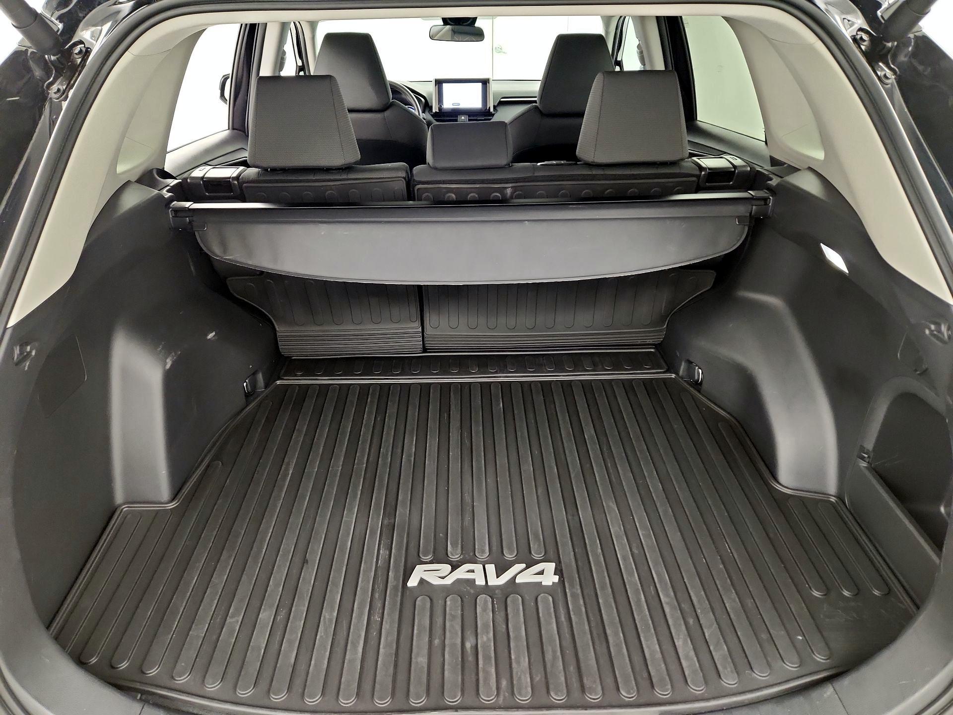 Thumbnail: 2024 Toyota RAV4 - 19