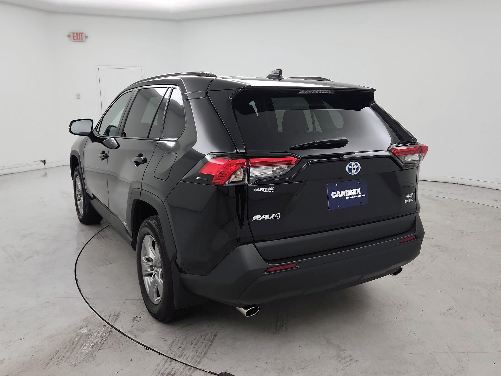 Thumbnail: 2024 Toyota RAV4 - 7