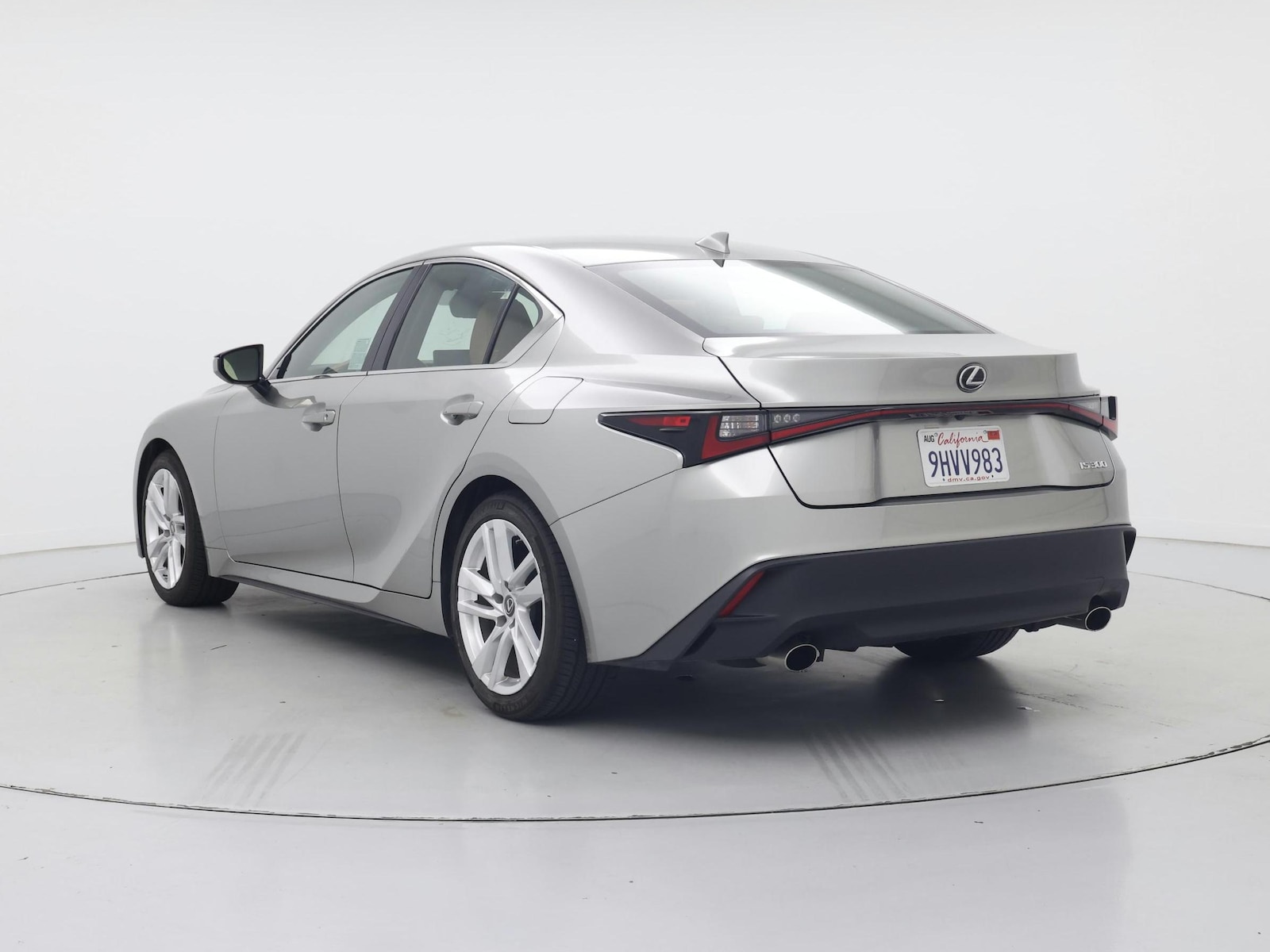 2023 Lexus IS 300 - Photo 3