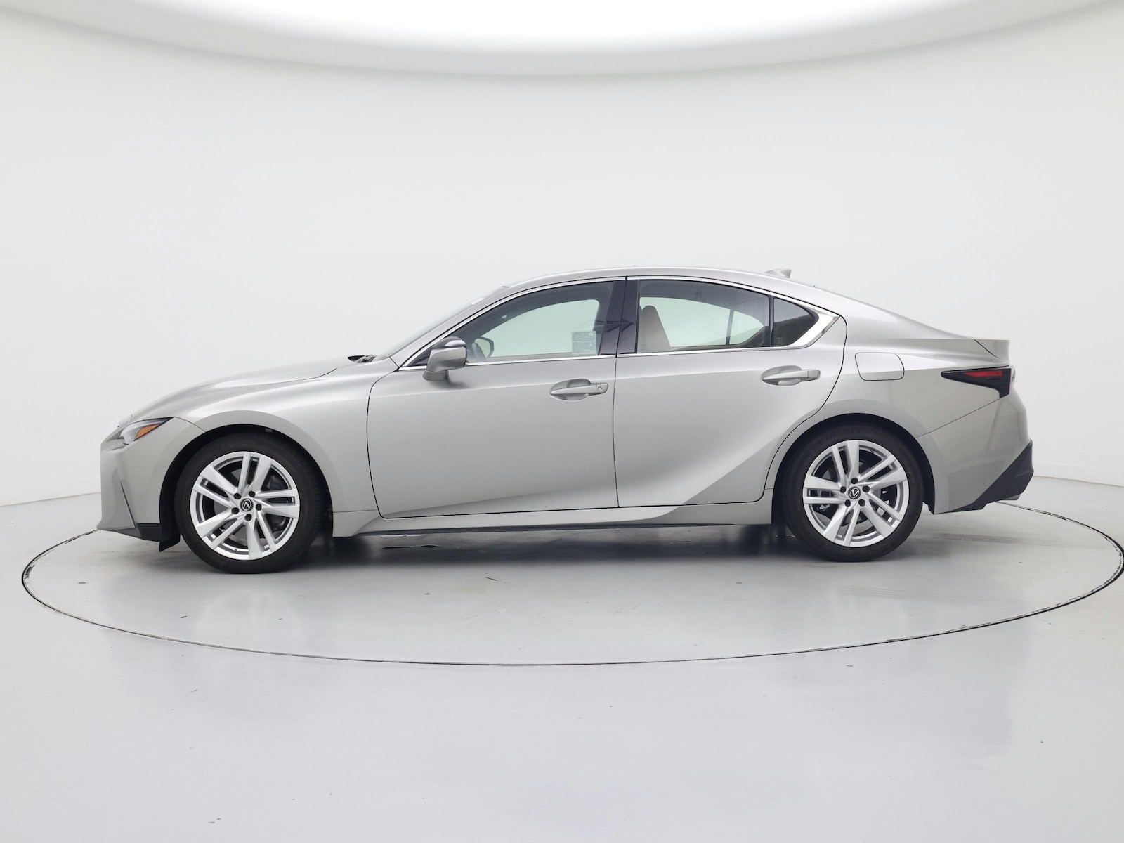 2023 Lexus IS 300 - Photo 4