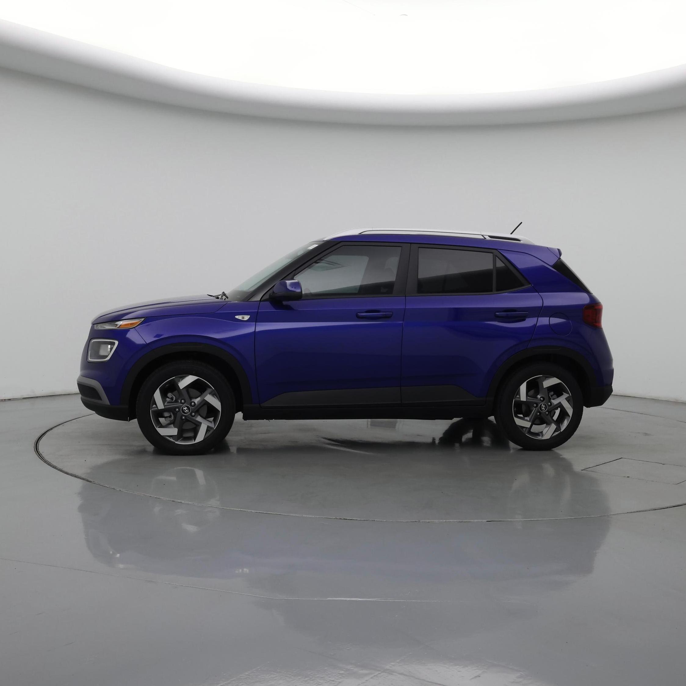 Thumbnail: 2025 Hyundai Venue - 3