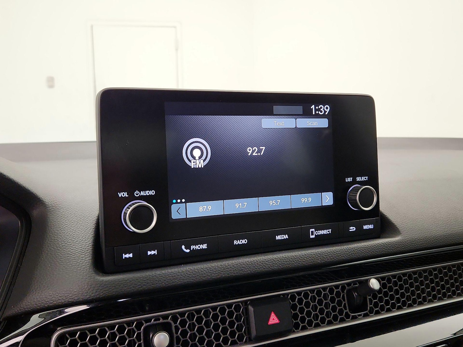 2024 Honda Civic LX - Photo 14