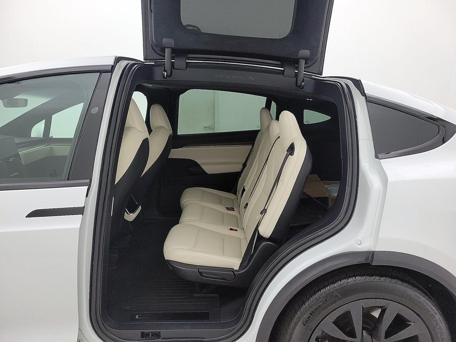2022 Tesla Model X Long Range - Photo 19