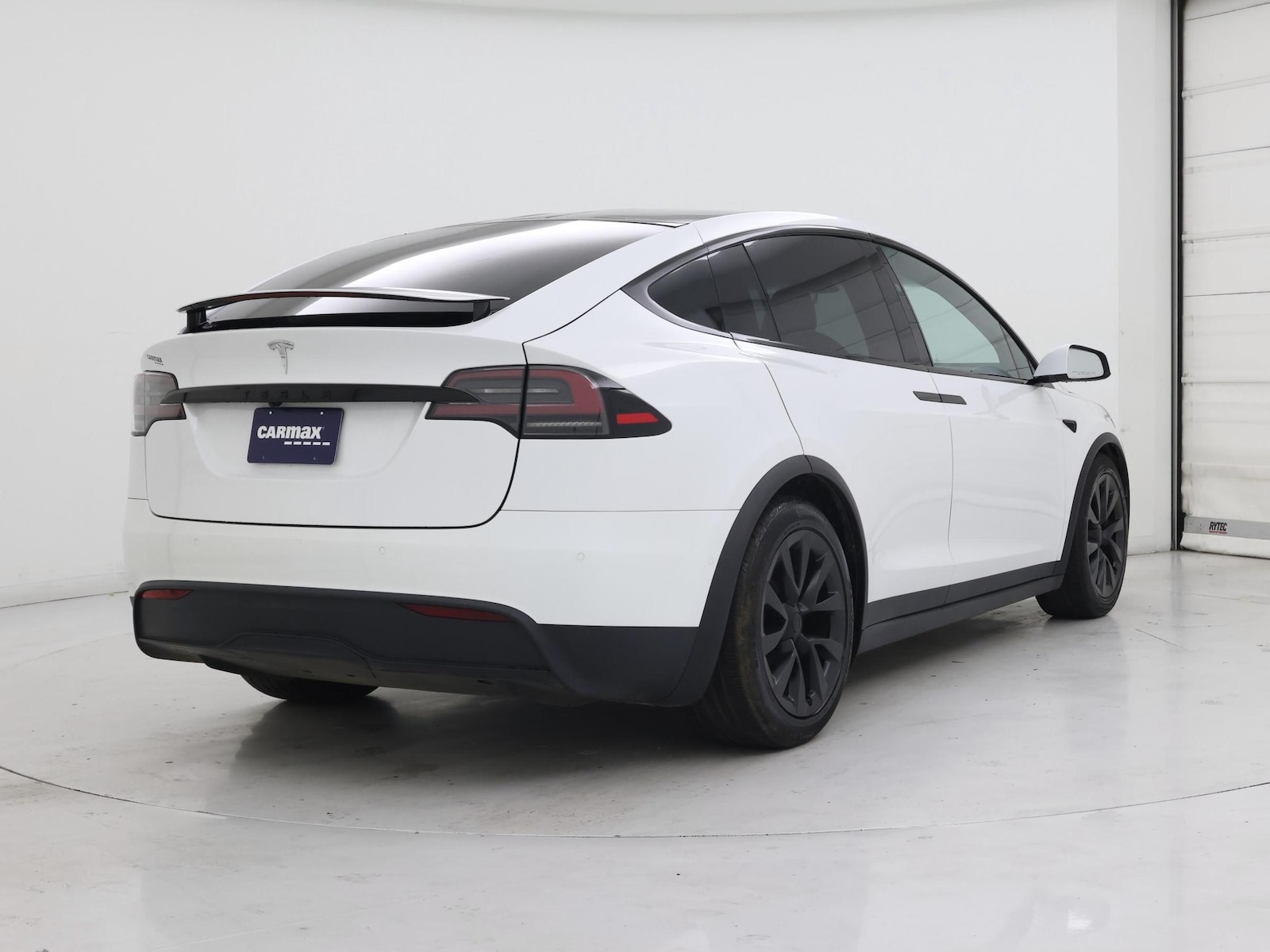 2022 Tesla Model X Long Range - Photo 9