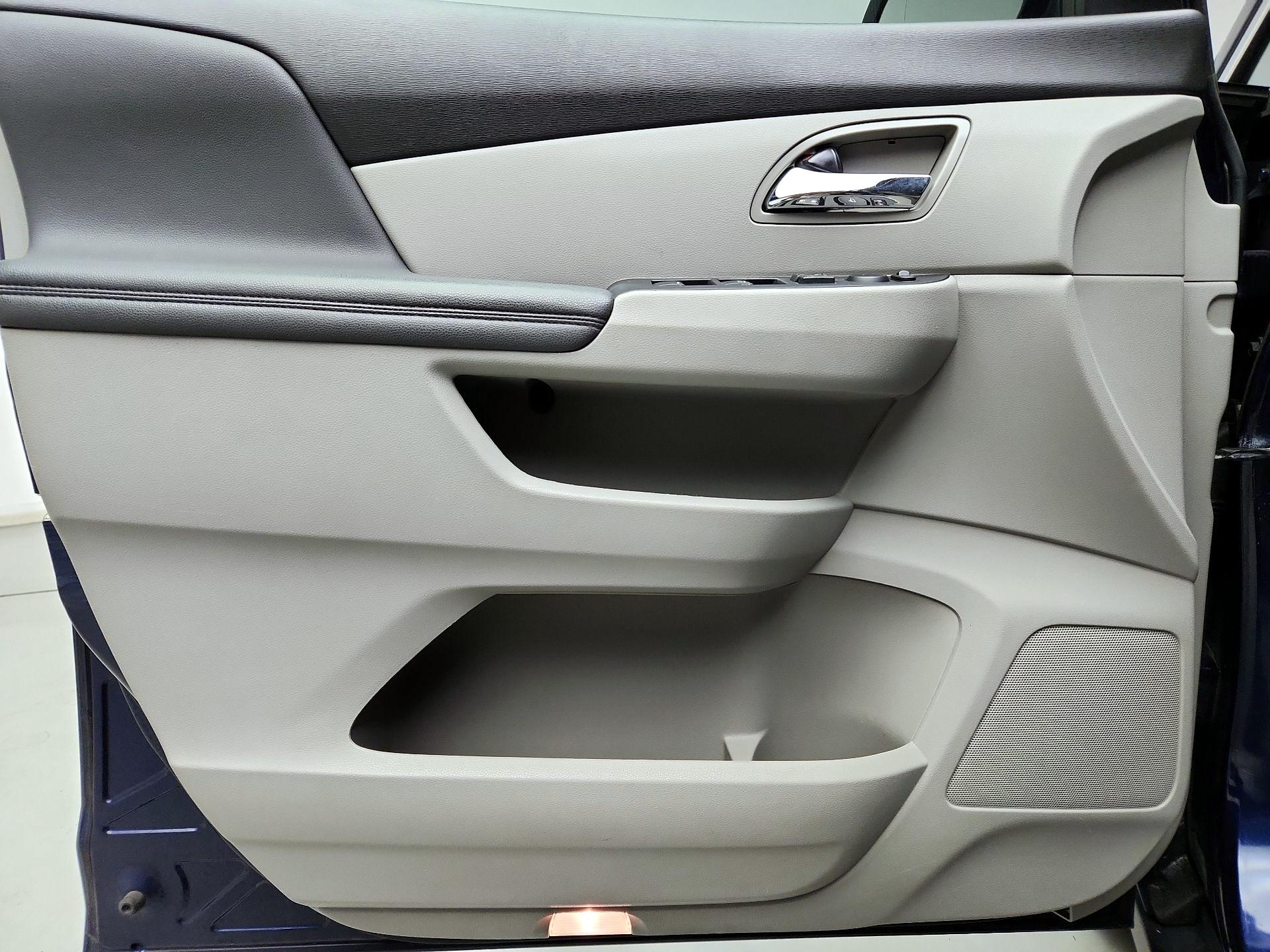 Thumbnail: 2014 Honda Odyssey - 10