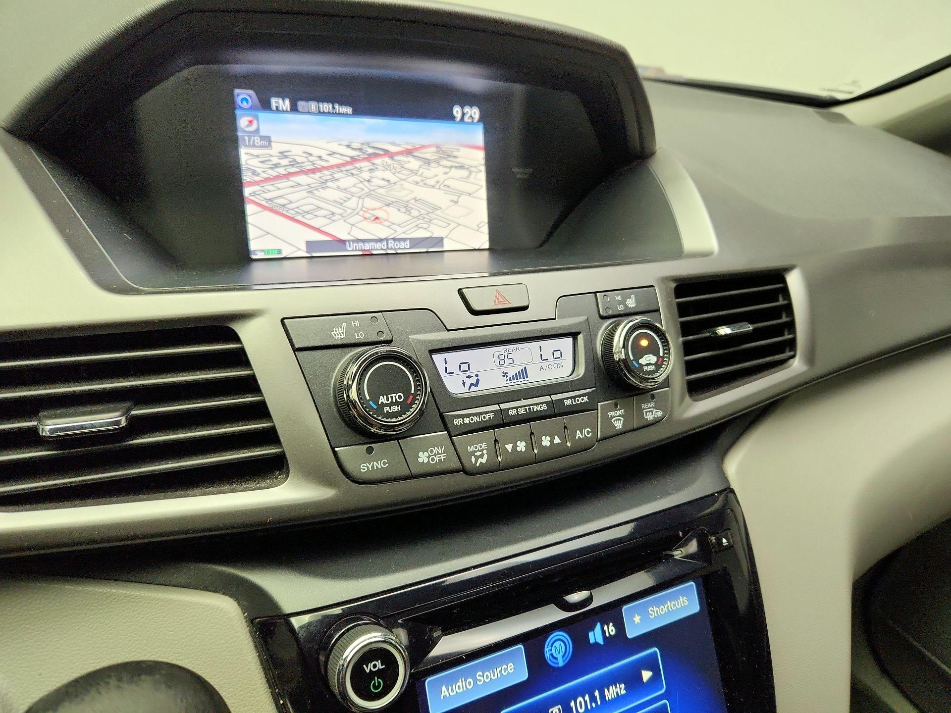 Thumbnail: 2014 Honda Odyssey - 15
