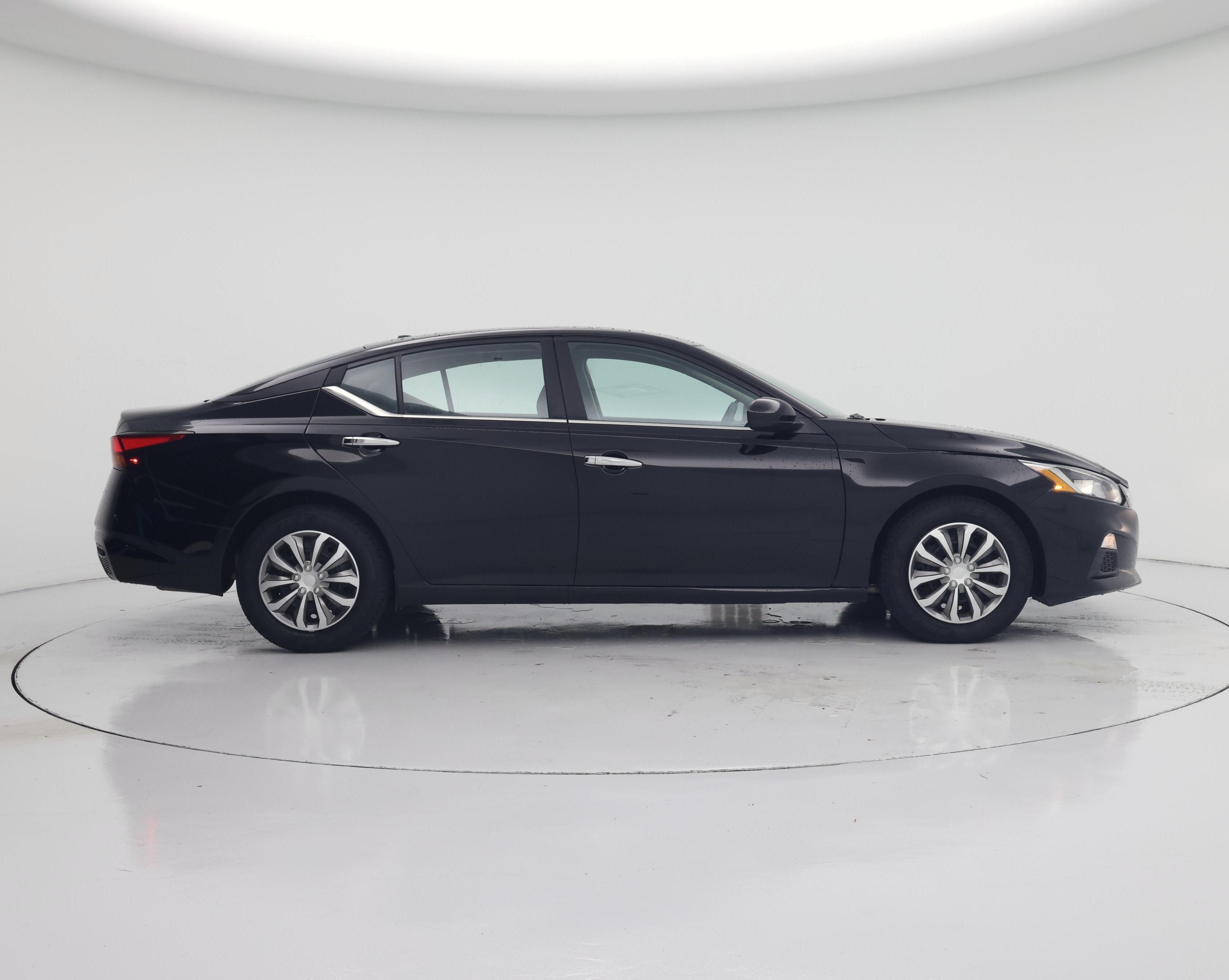 Thumbnail: 2020 Nissan Altima - 7