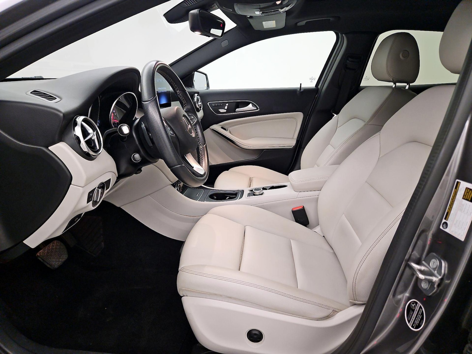 Power Seat(s) & Side Airbags