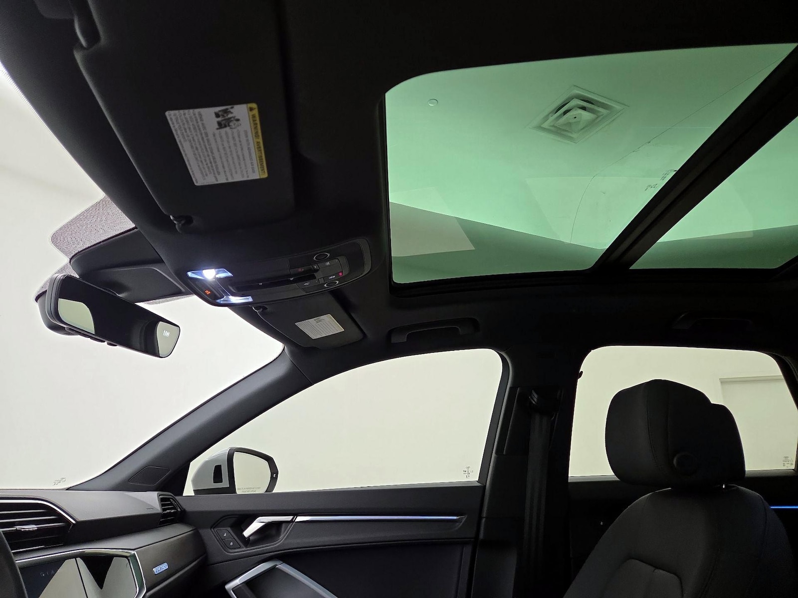 2024 Audi Q3 S Line Premium Plus - Photo 20