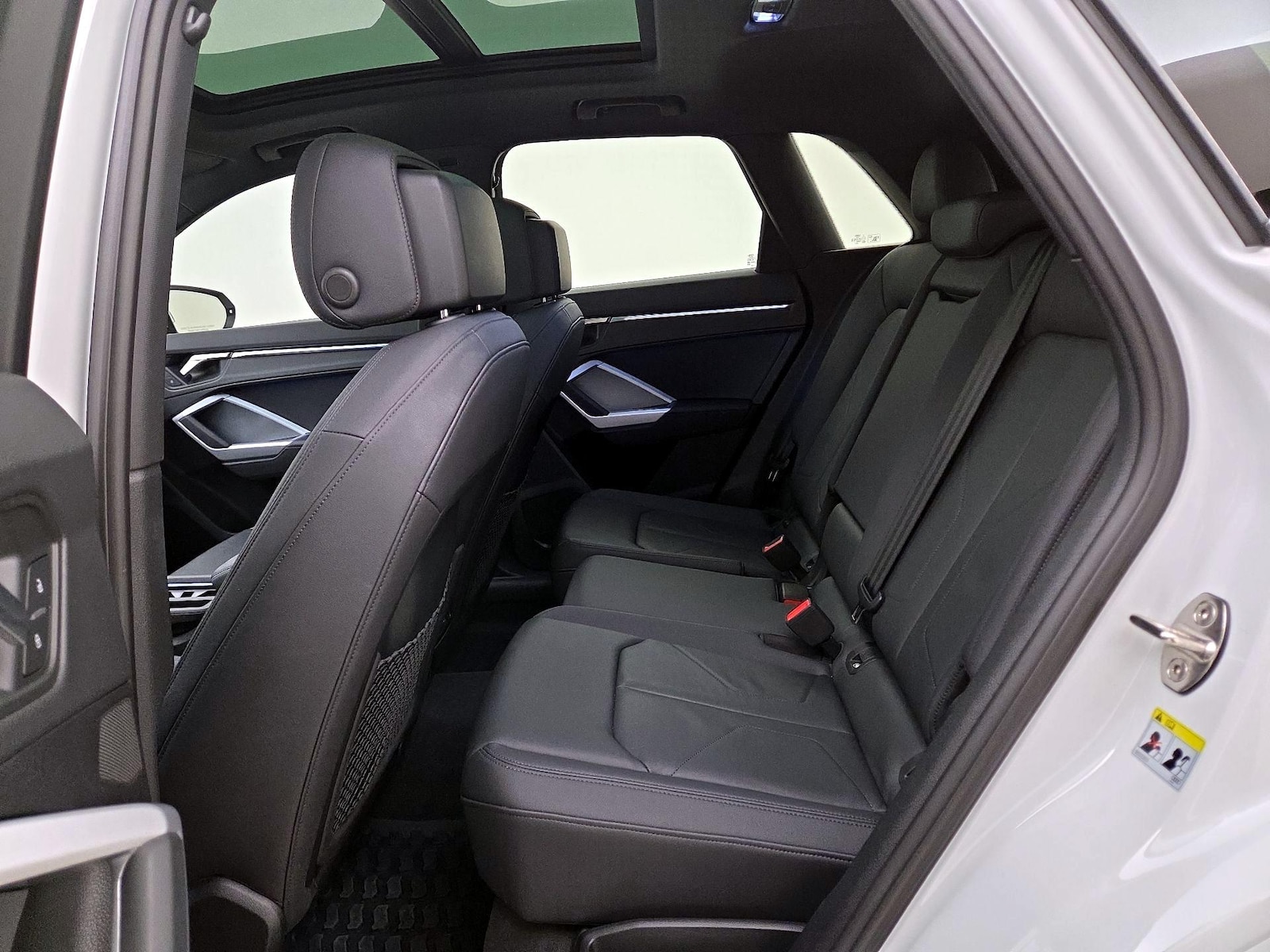 2024 Audi Q3 S Line Premium Plus - Photo 21
