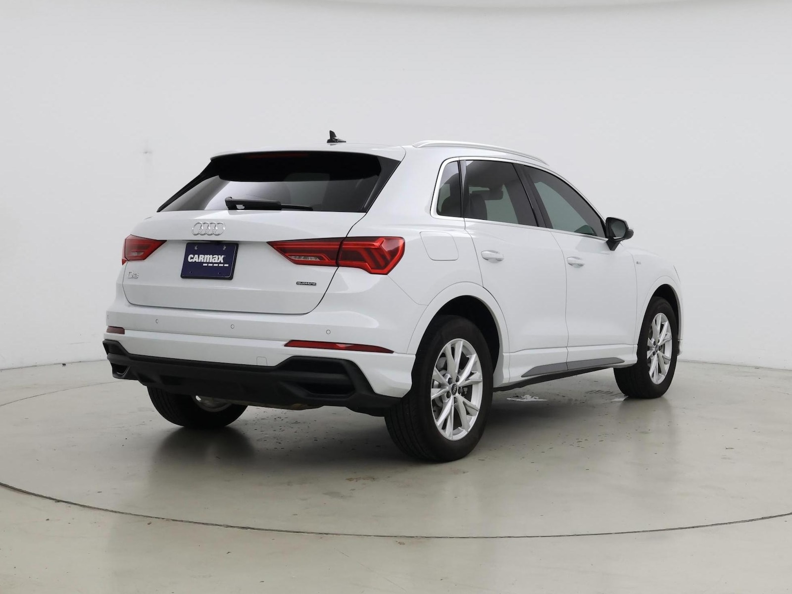 2024 Audi Q3 S Line Premium Plus - Photo 9